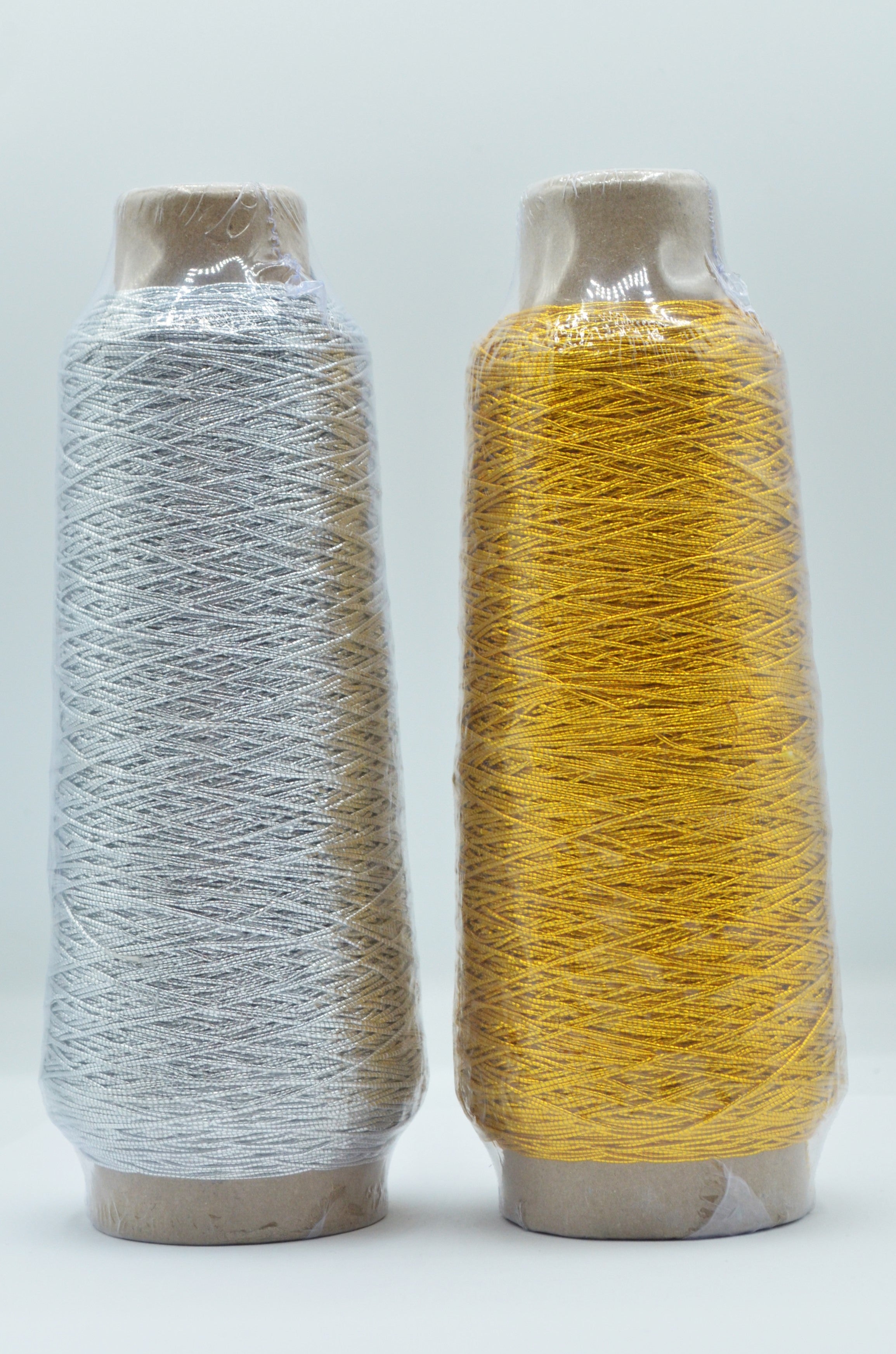 Con Ata Elastica Auriu/Argintiu,  Greutate con 200gr/ cca 260m)