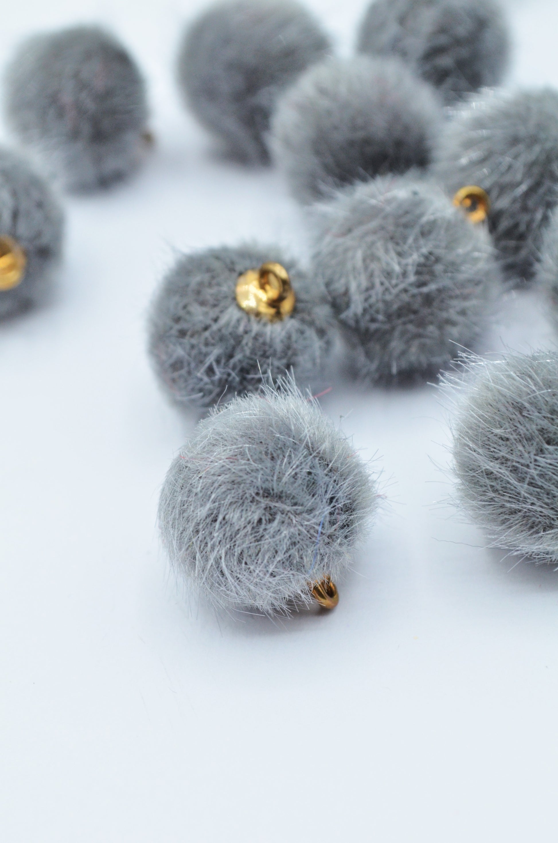 Nasturi Din Blana,15mm, Gri