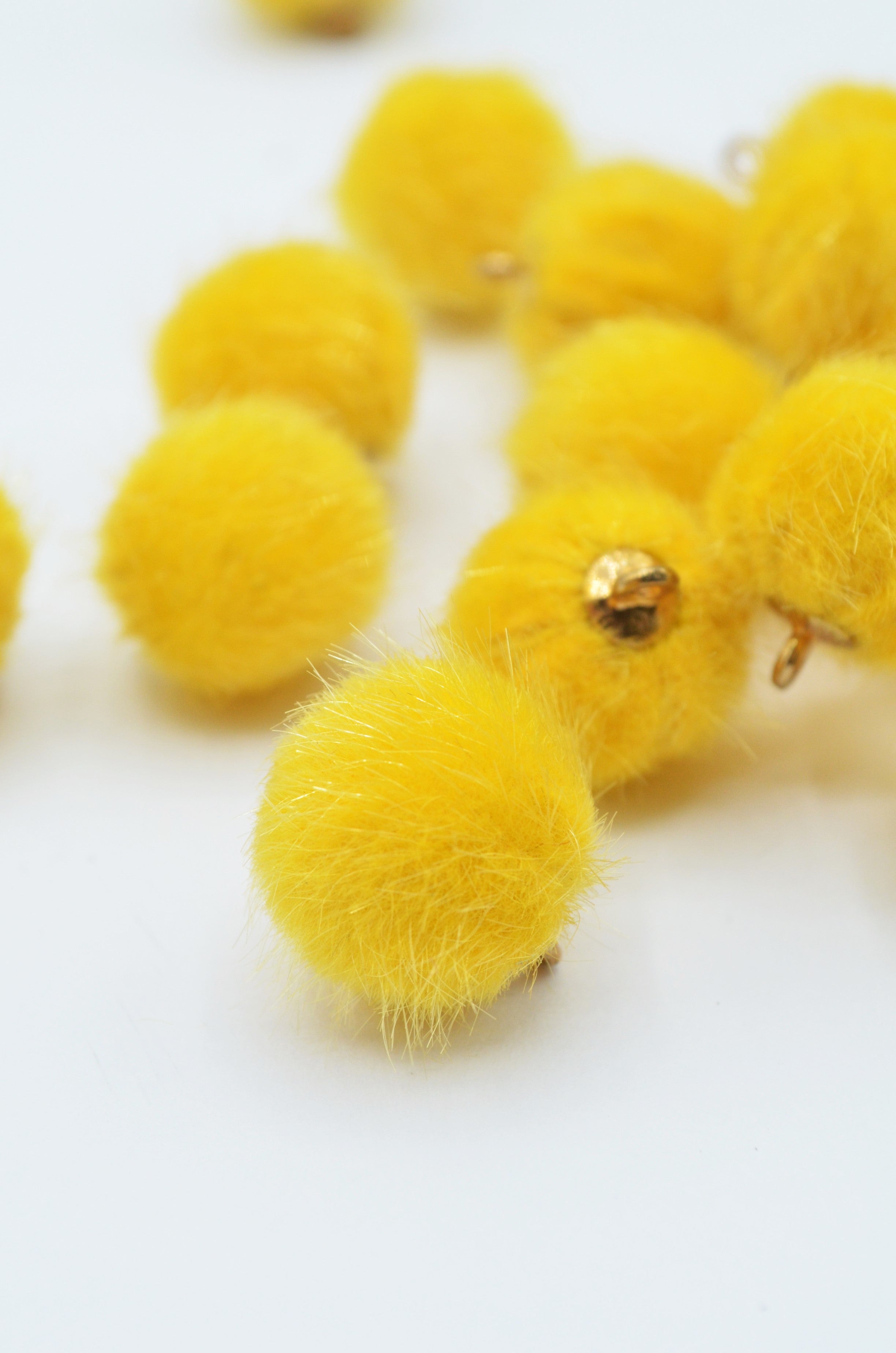 Nasturi Din Blana,15mm, Galben