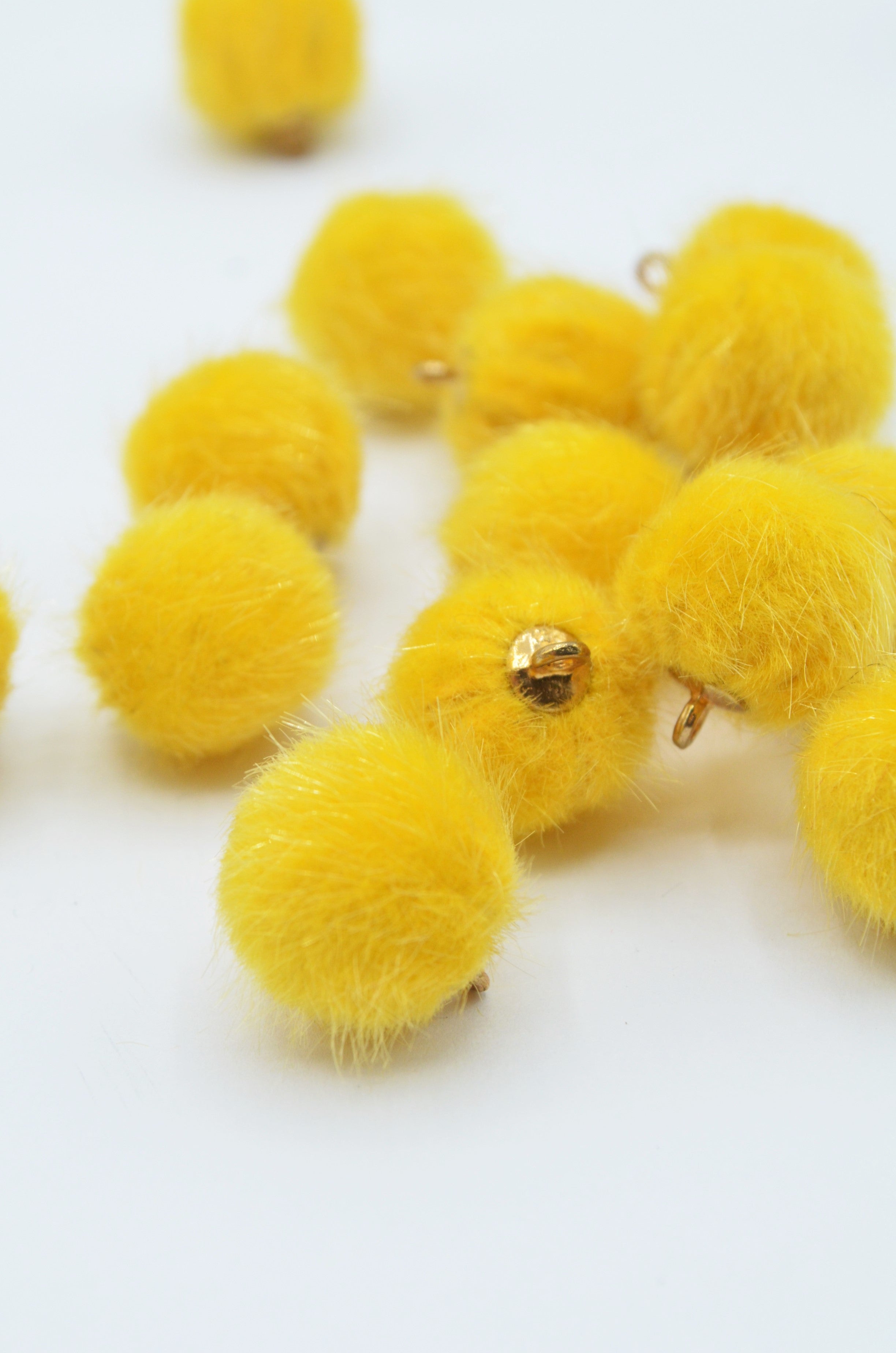 Nasturi Din Blana,15mm, Galben