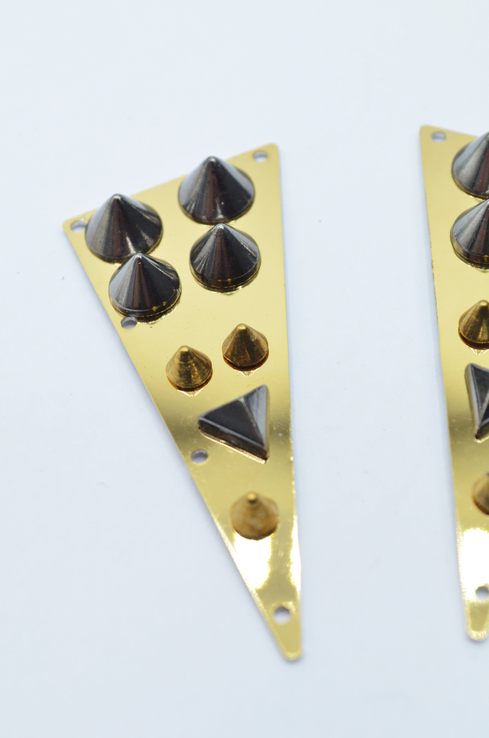 Aplicatie Metalica Cu tinte (2buc/Pachet), 65x27mm