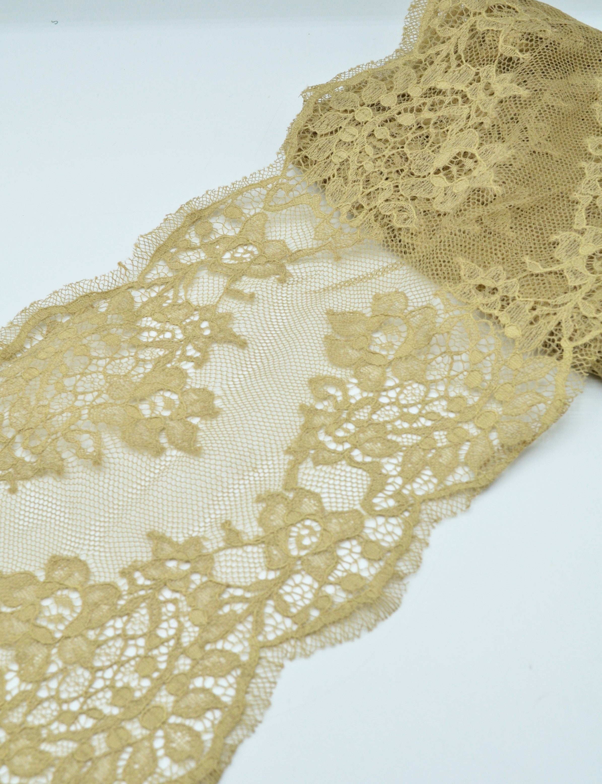 Dantela Chantilly 20cm, Verde