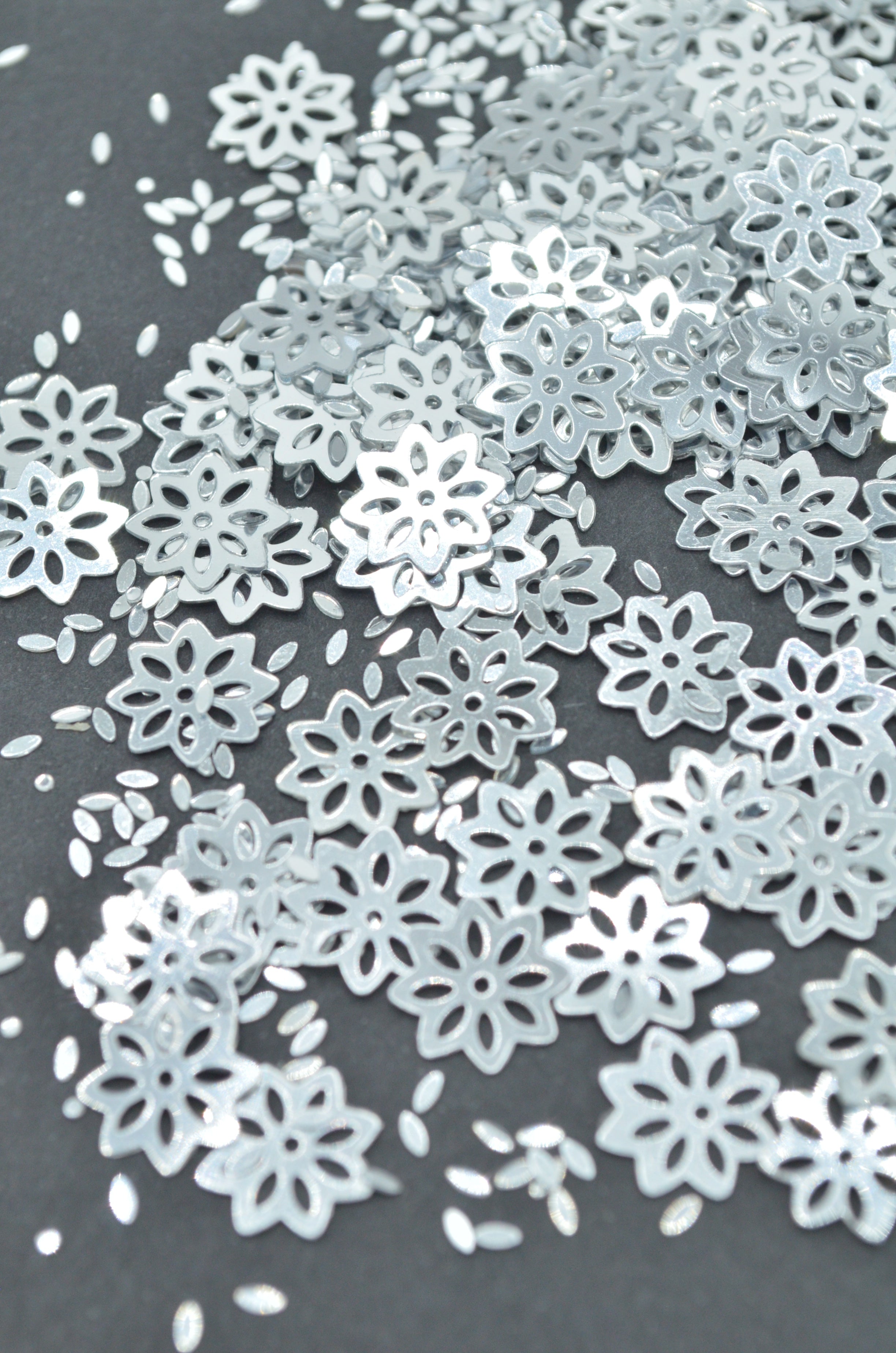 Paiete Floare 10mm, Argintiu, 13-15gr/Punga