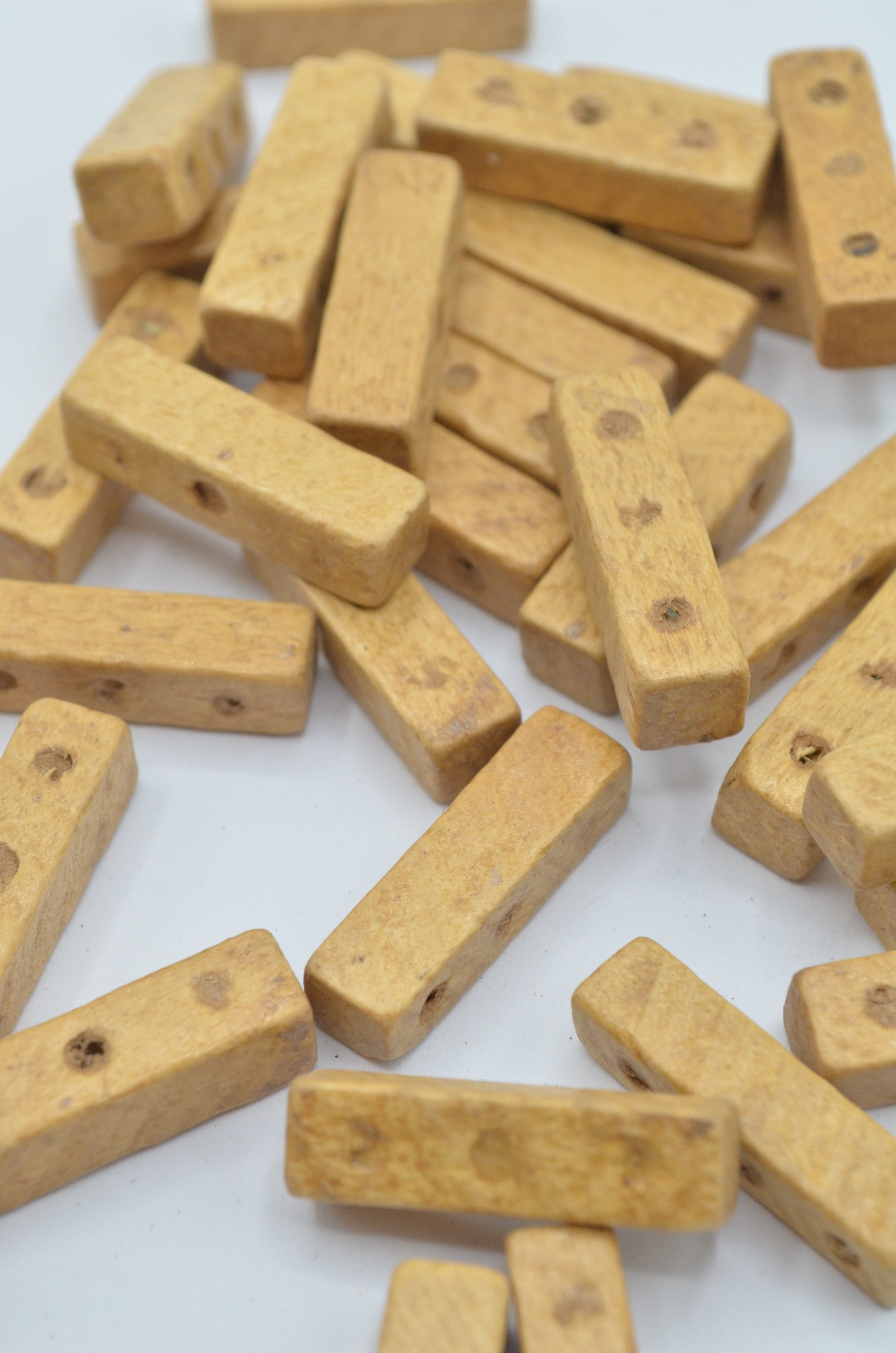 Distantiere Din Lemn Cu 3 Orificii,6x23mm, Pret Pe Bucata