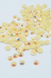 Pietre De Plastic 6mm, 7-10gr/Pachet