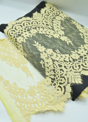 Dantela Chantilly 34cm, Galben Pal