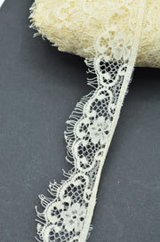 Dantela Chantilly 3cm x 300cm, Crem