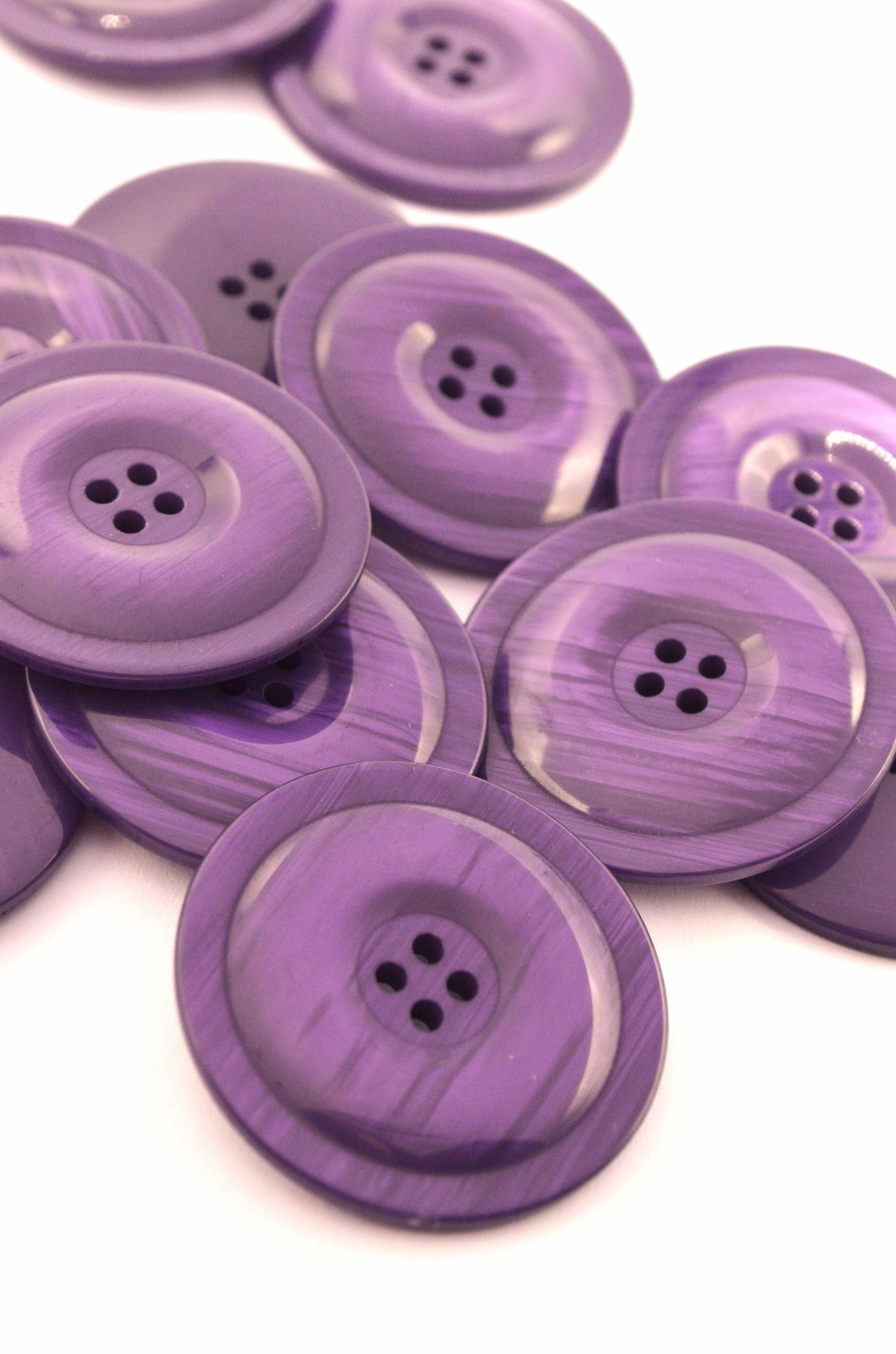 Nasturi De Plastic Mov, 33mm
