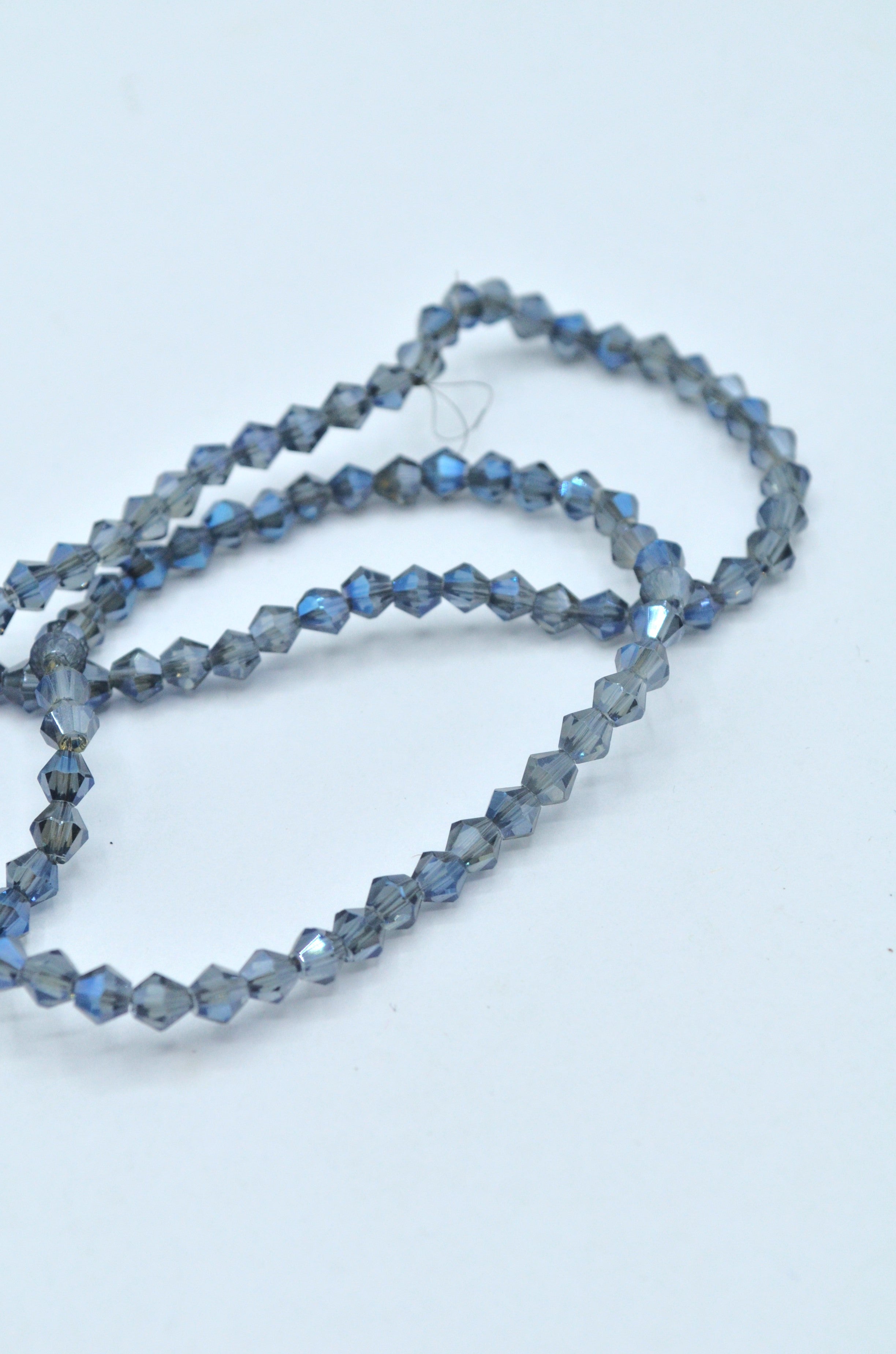 Cristale Biconice 4mm, Bleu-Gri, 44cm