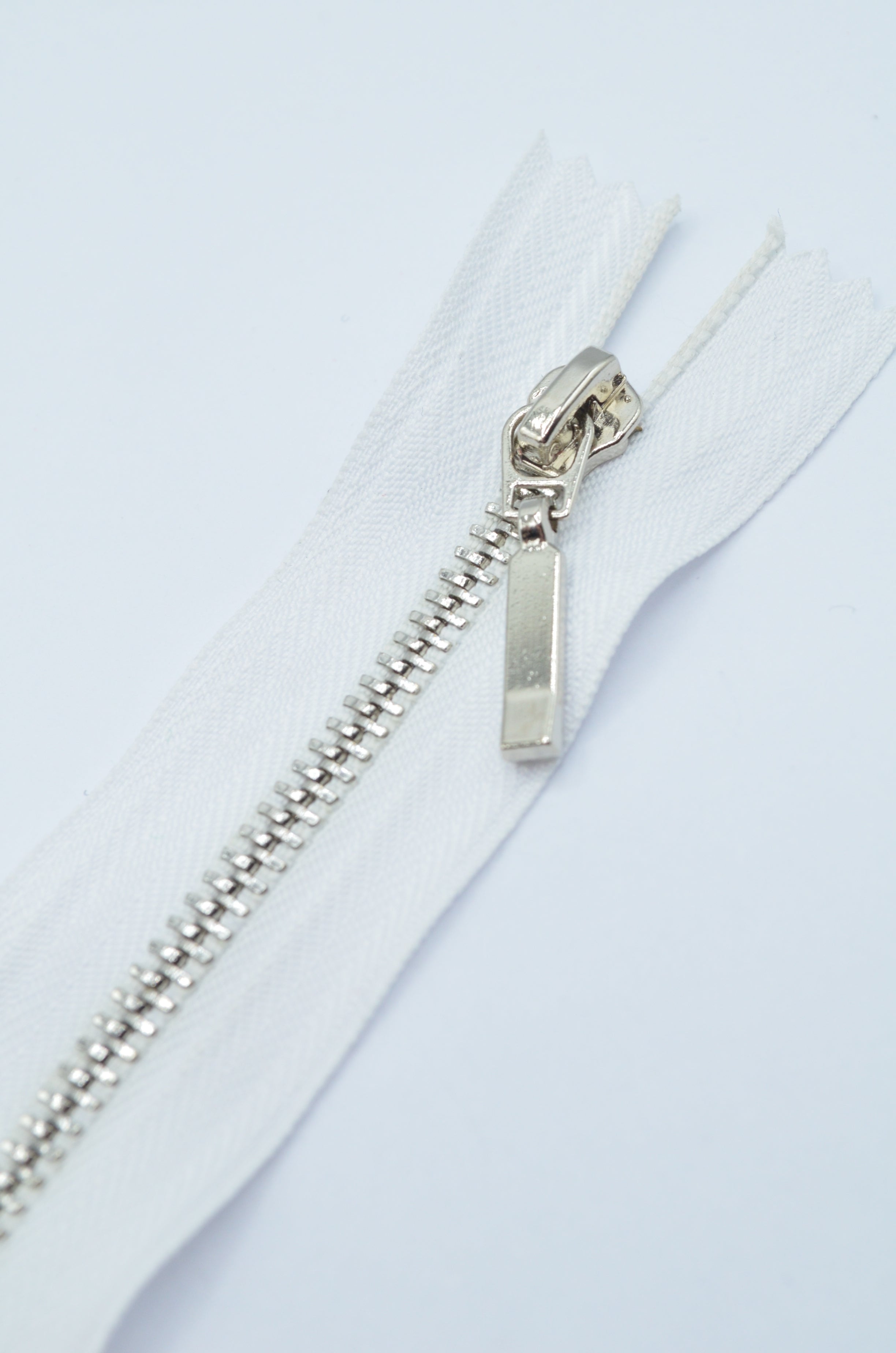 Fermoar Metalic 3mm Fix, 18cm, Alb