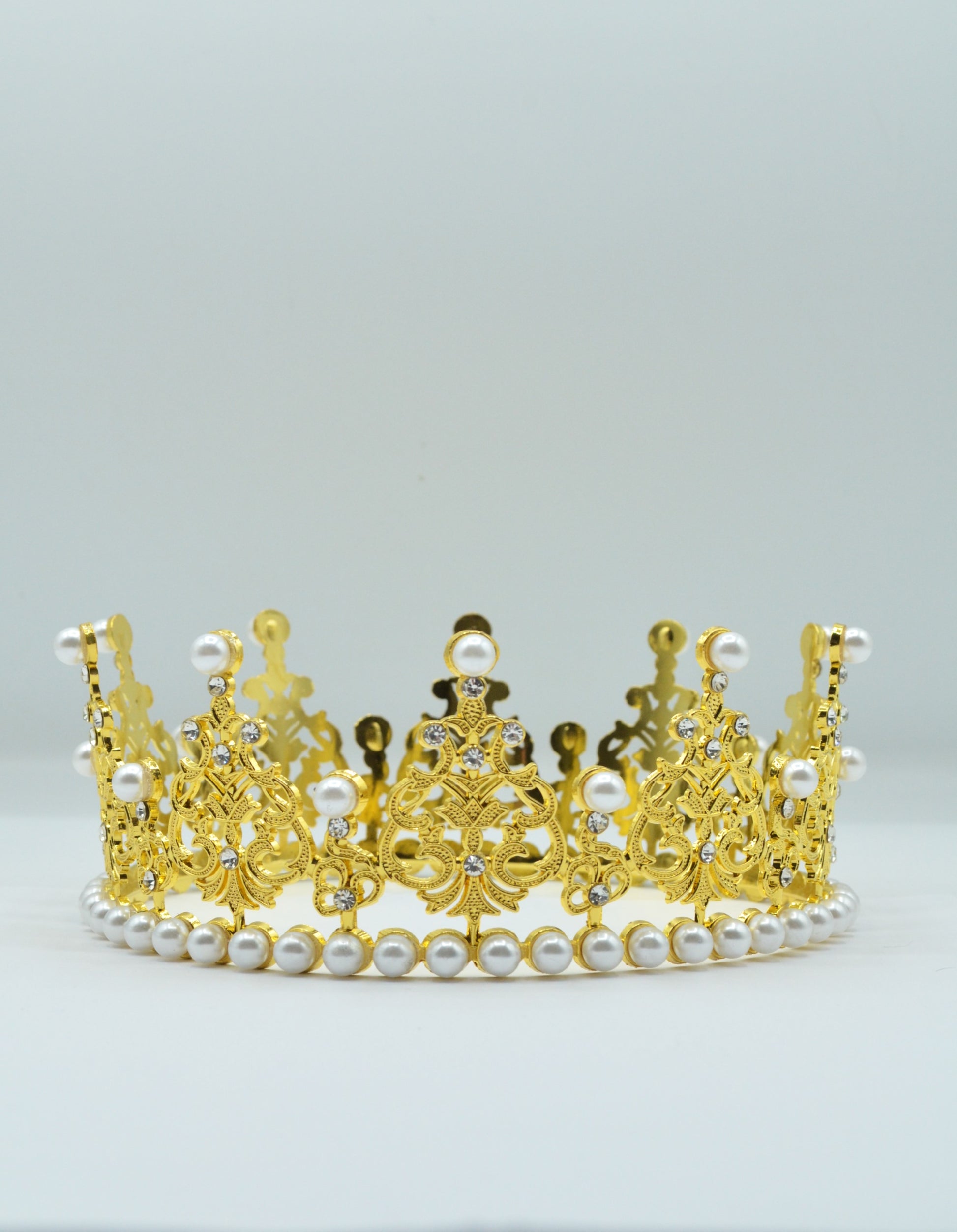 Coroana De Tort,(Diametru la baza 13cm/Inaltime 6cm)