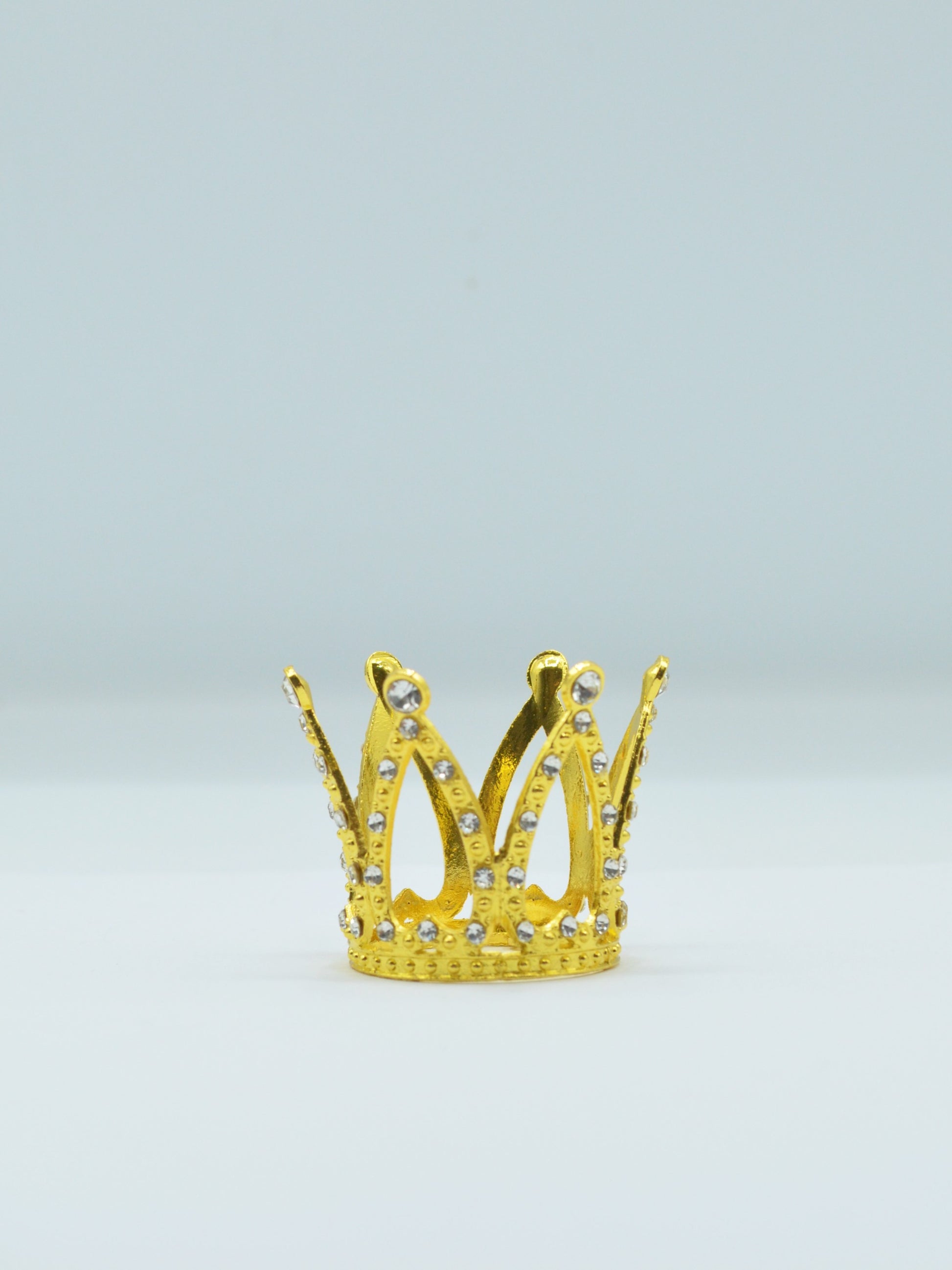 Coroana De Tort,(Diametru la baza 3cm/Inaltime 3.50cm)