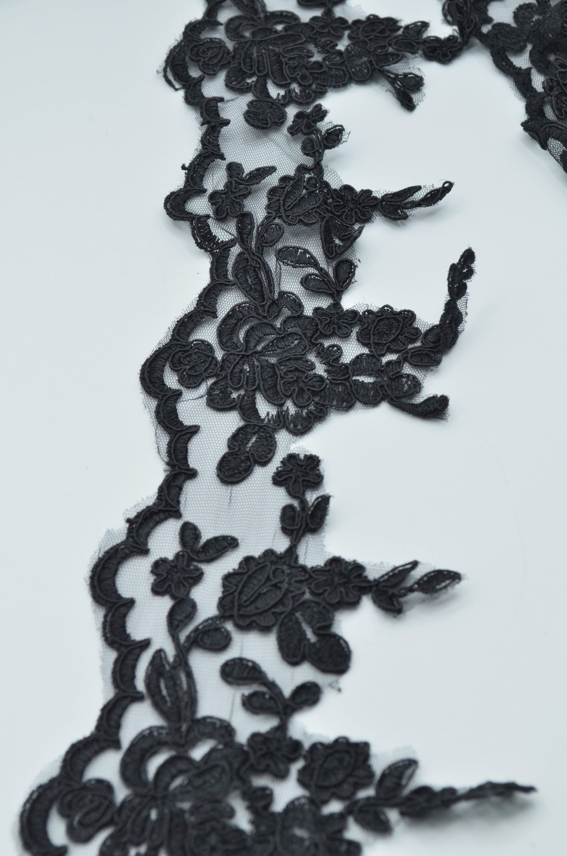Dantela Broderie 11cm, Negru