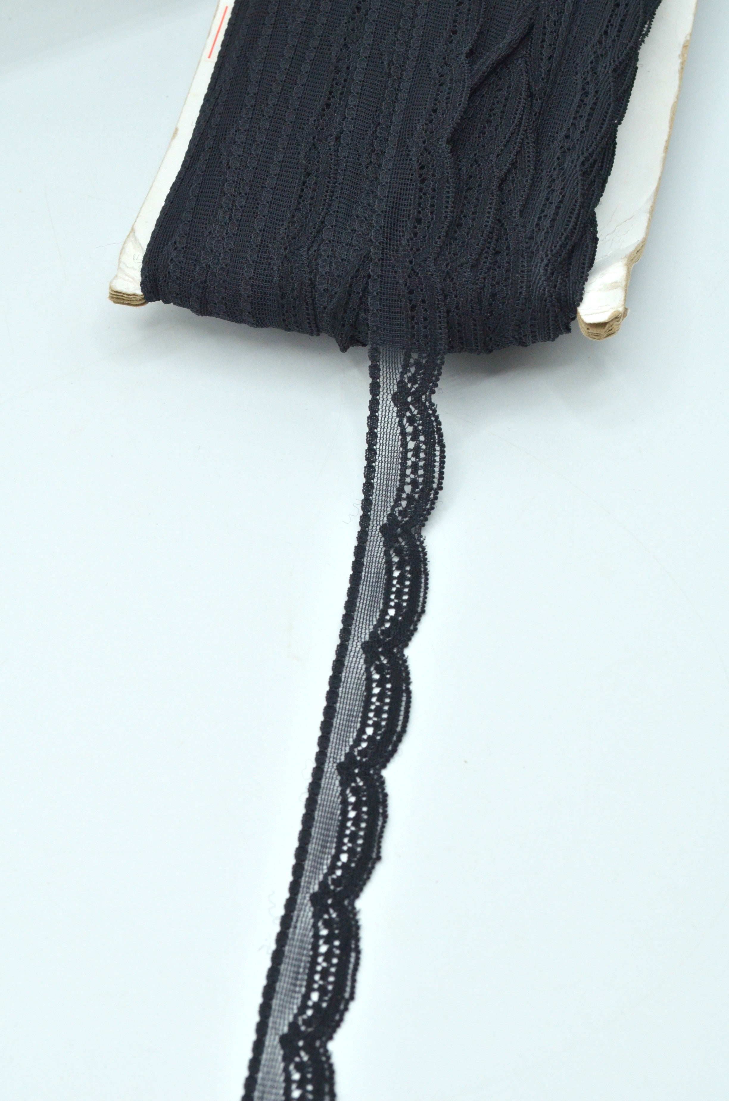 Dantela Neagra 2 cm, pret pe metru