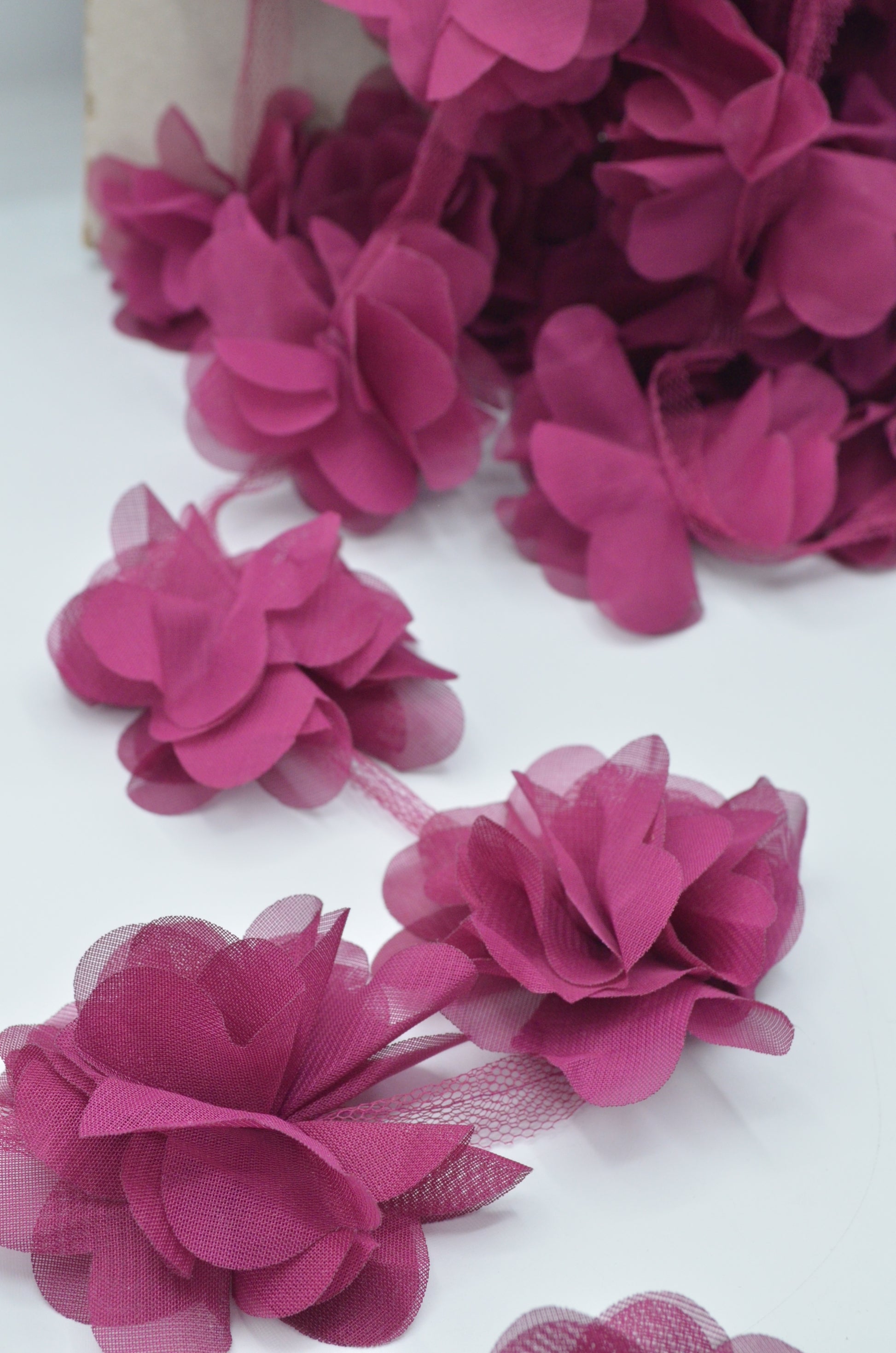 Flori Mari Din Voal, 80mm, Magenta