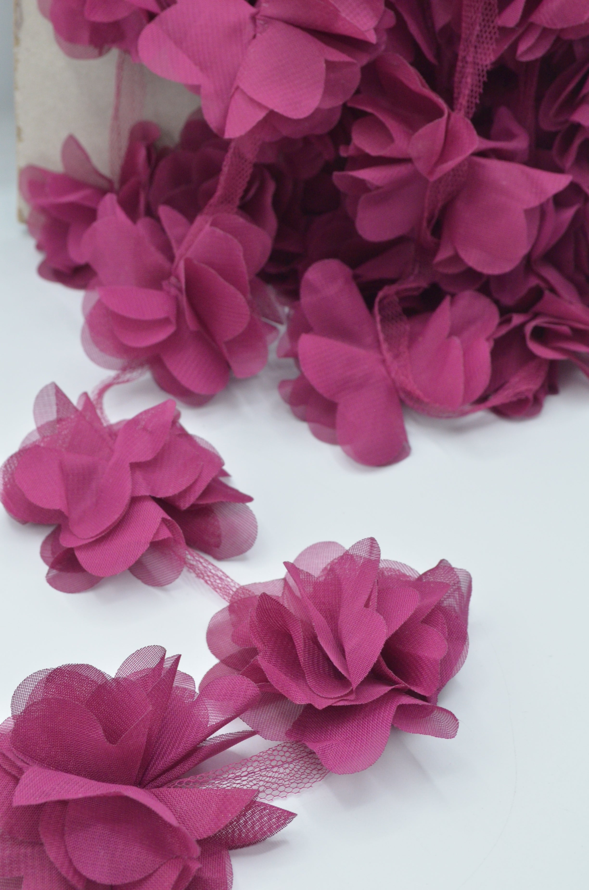 Flori Mari Din Voal, 80mm, Magenta