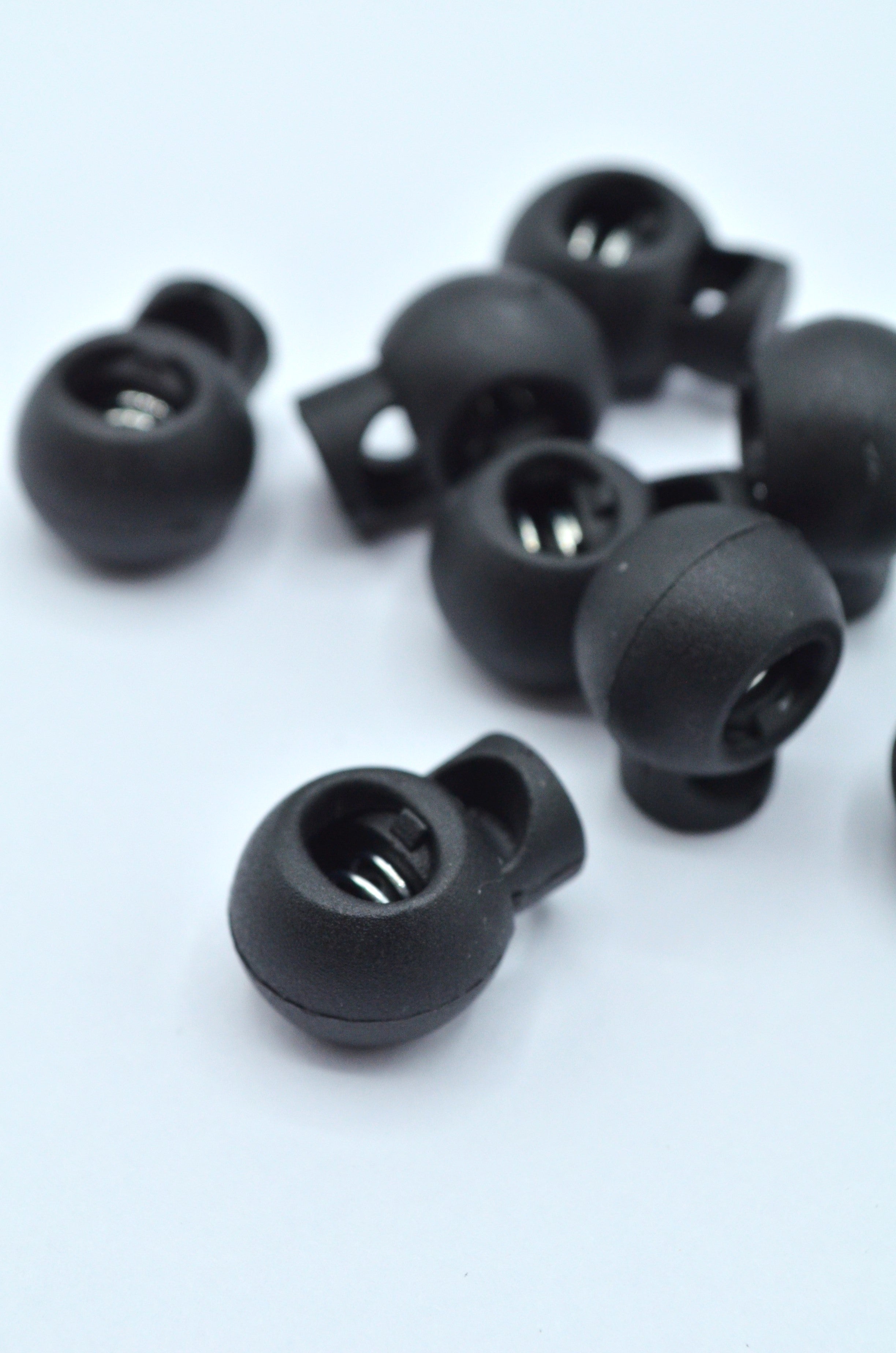 Opritori Din Plastic 18x11mm, Negru