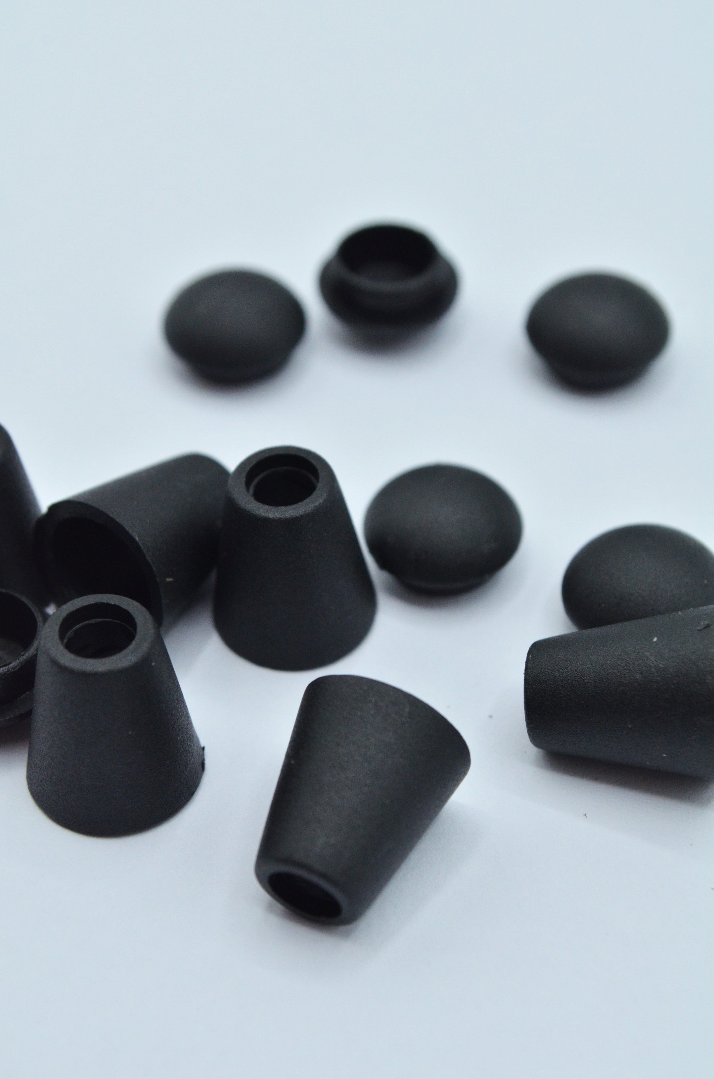 Capete Snur Cu Capac 12x14mm, Negru