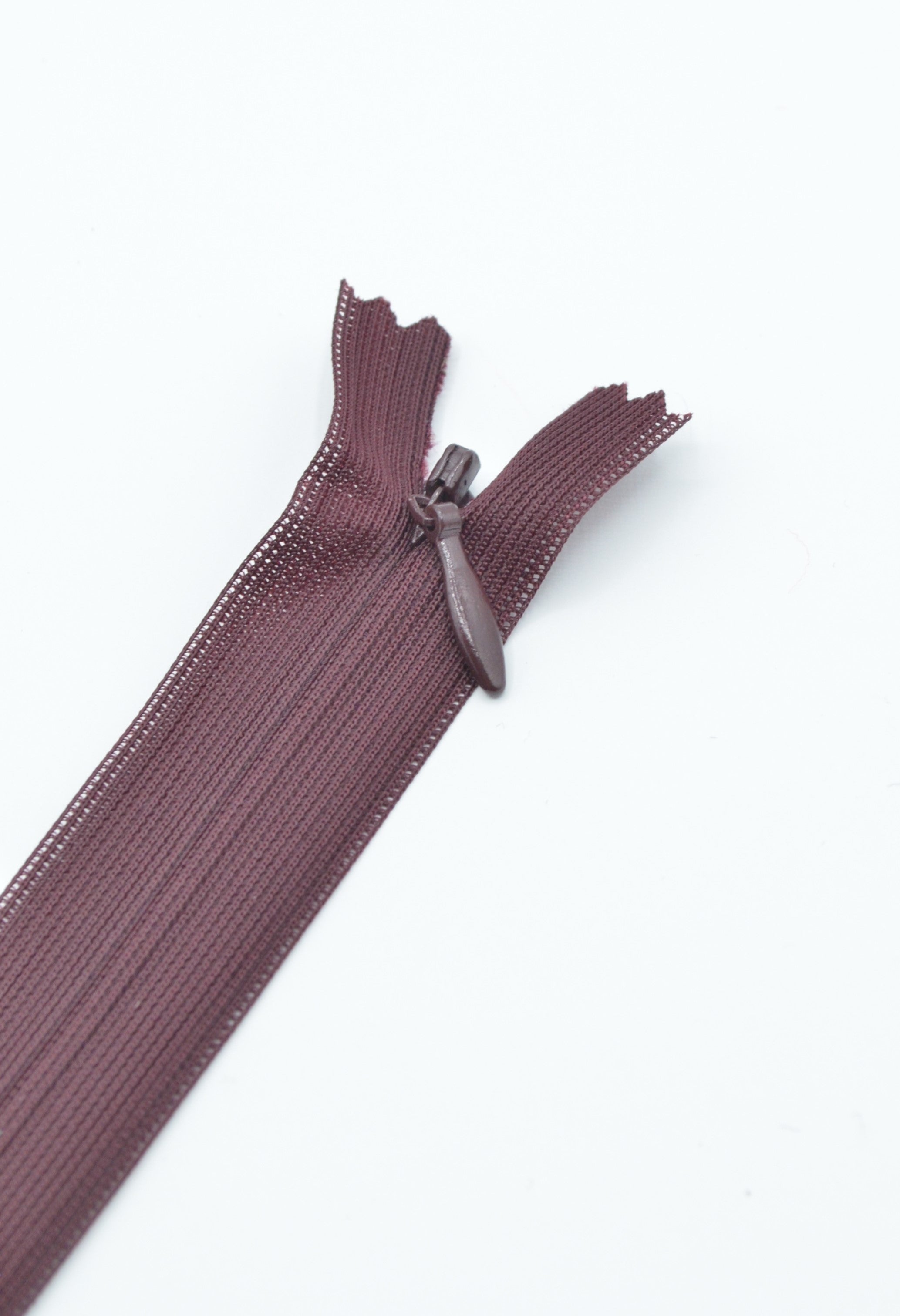 Fermoar Ascuns 58cm, Grena
