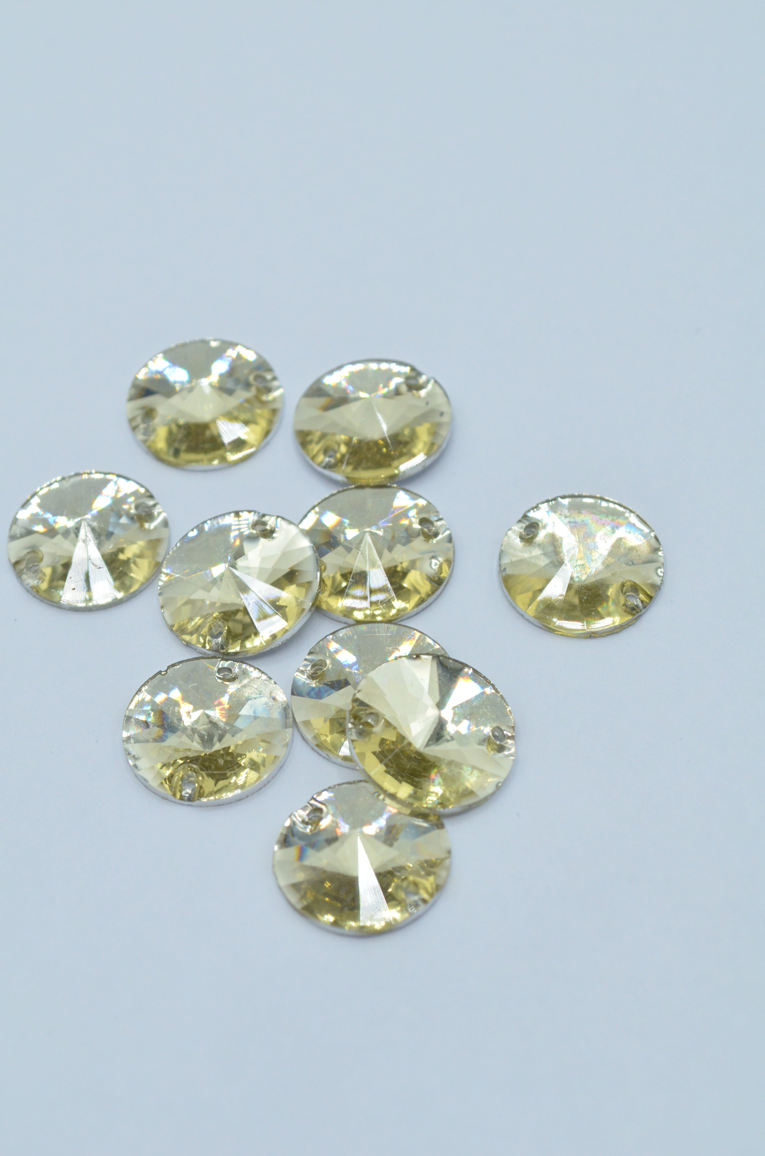 Pietre De Plastic De Cusut 14mm, (10buc/Pachet)