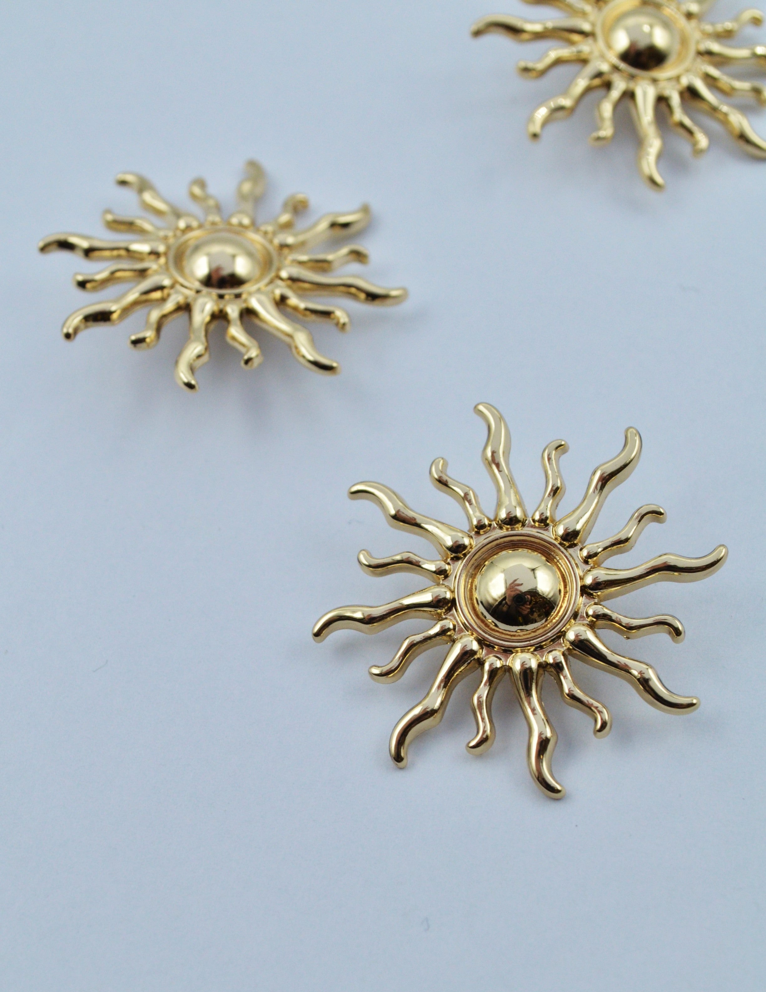 Nasturi metalici soare 3.50cm Aurii