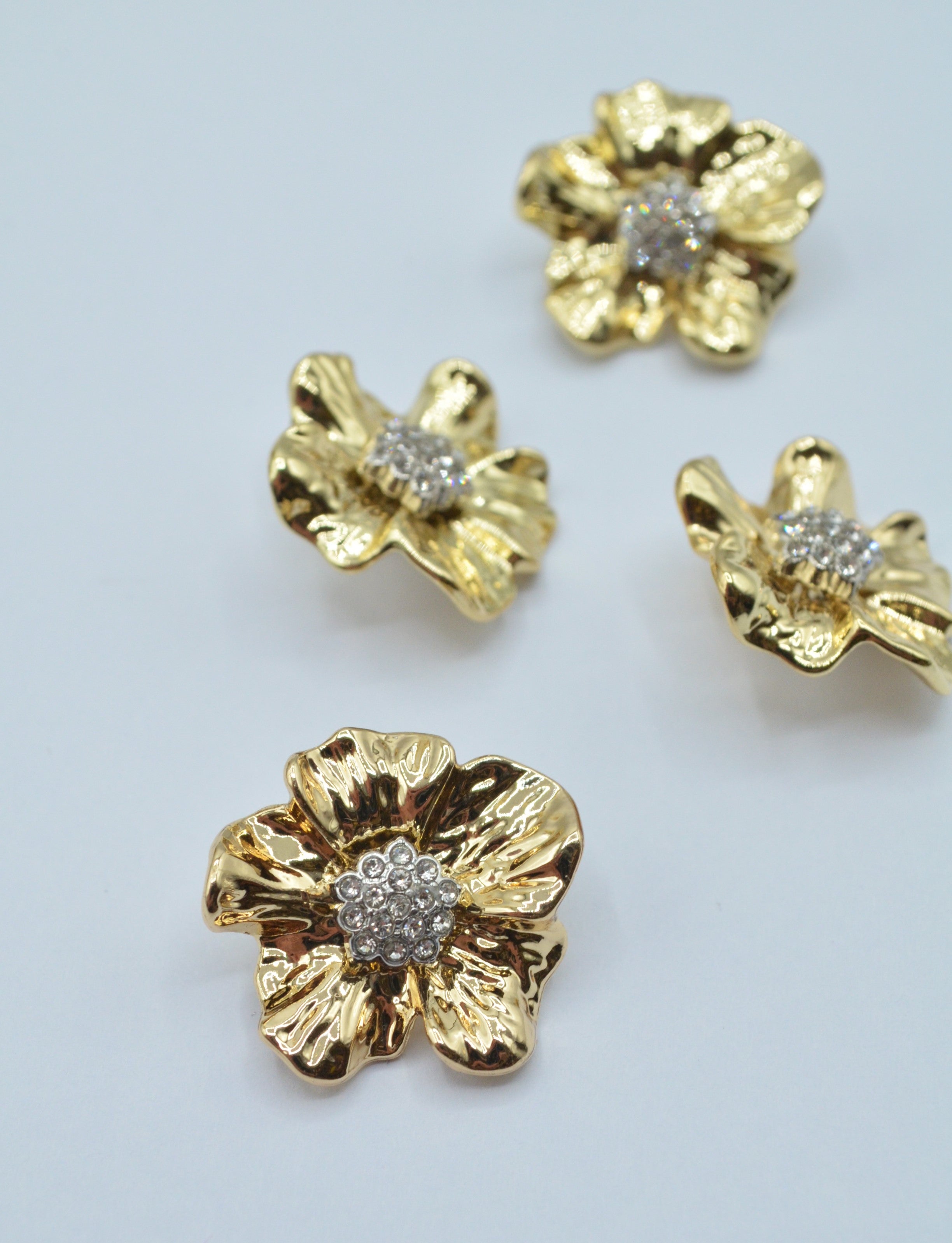 Nasturi metalici aurii cu strasuri 2.30cm