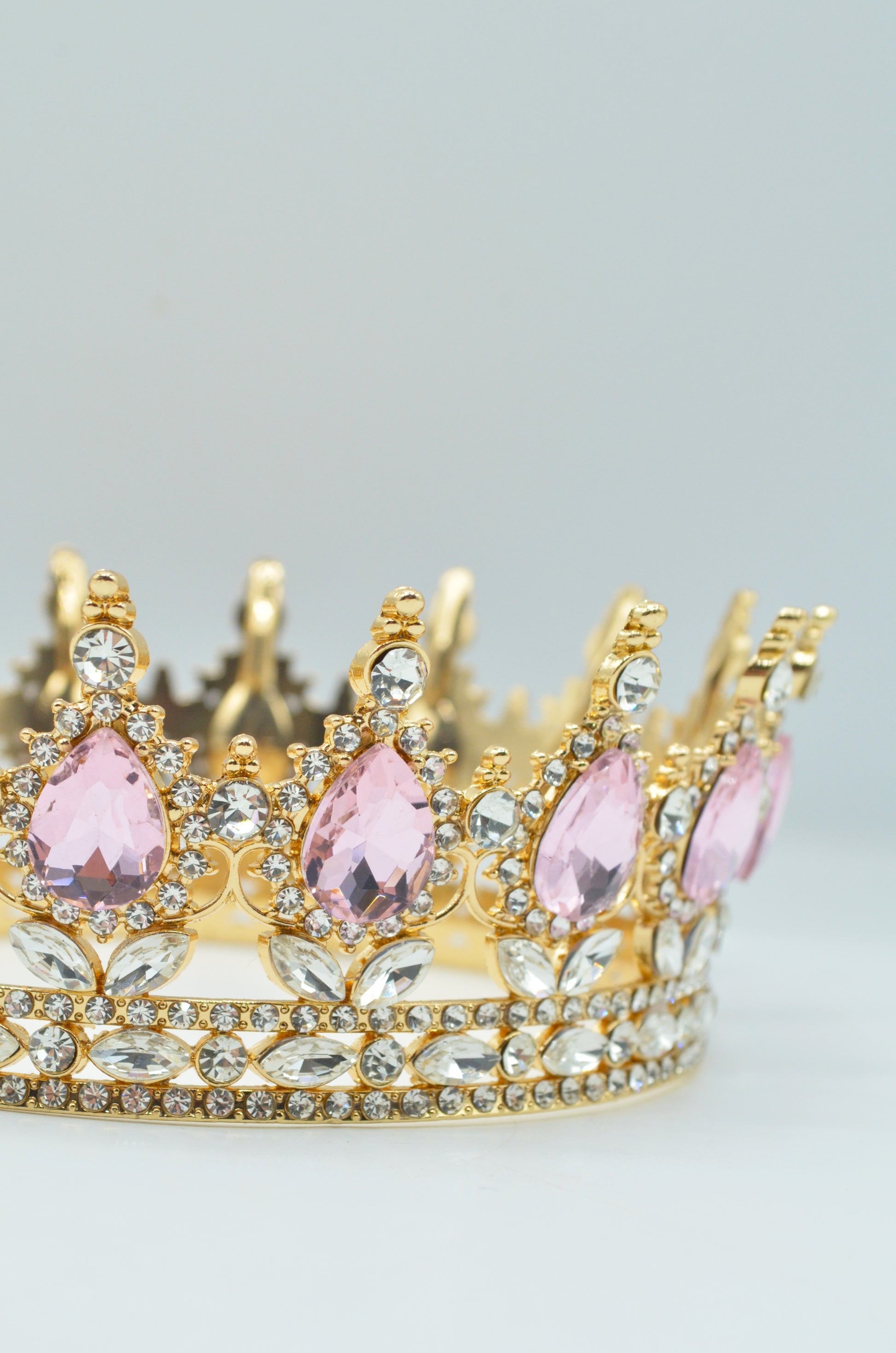 Coroana De Tort,(Diametru la baza 12cm/Inaltime 5cm)