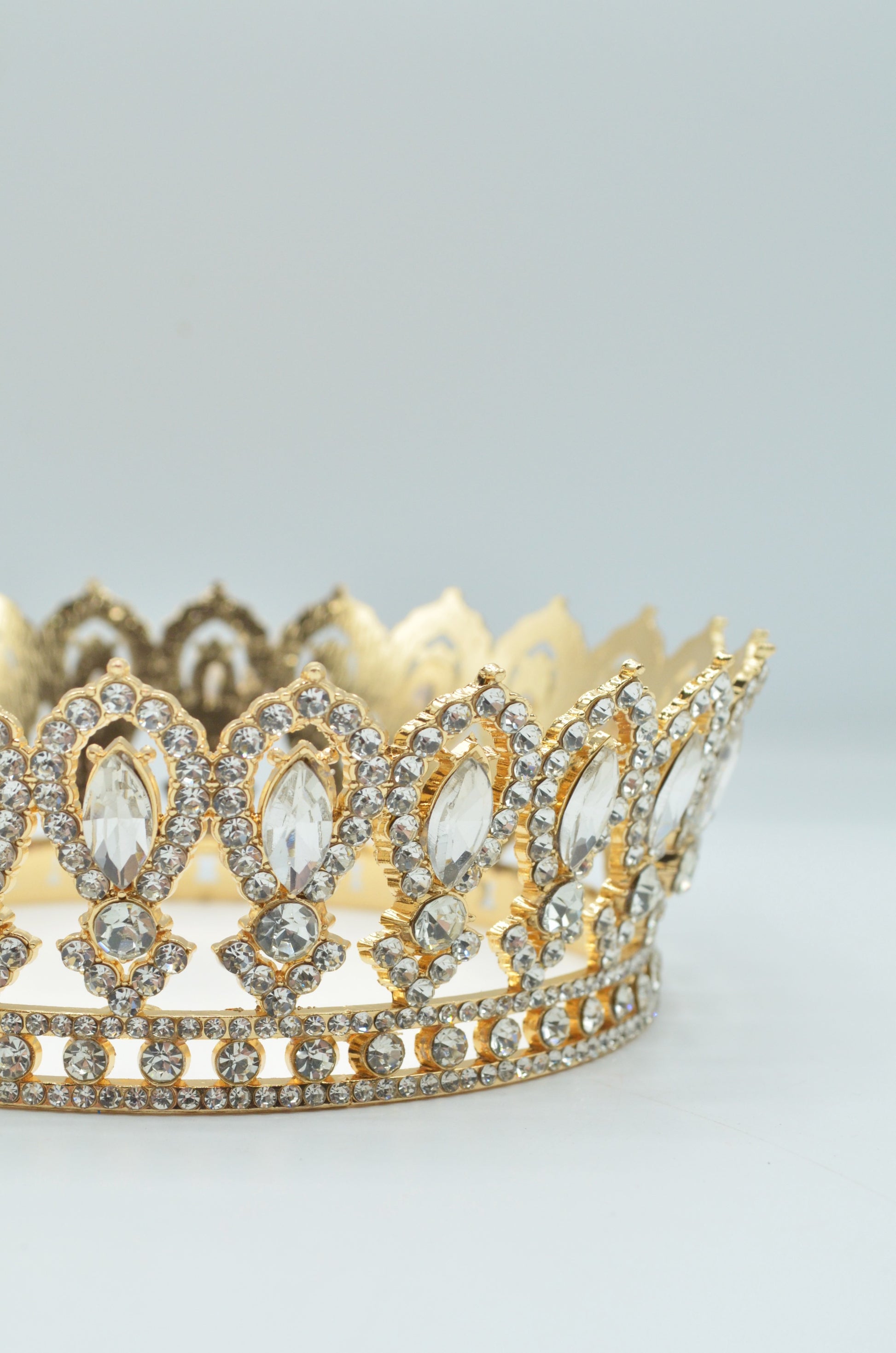 Coroana De Tort,(Diametru la baza 12cm/Inaltime 5cm)