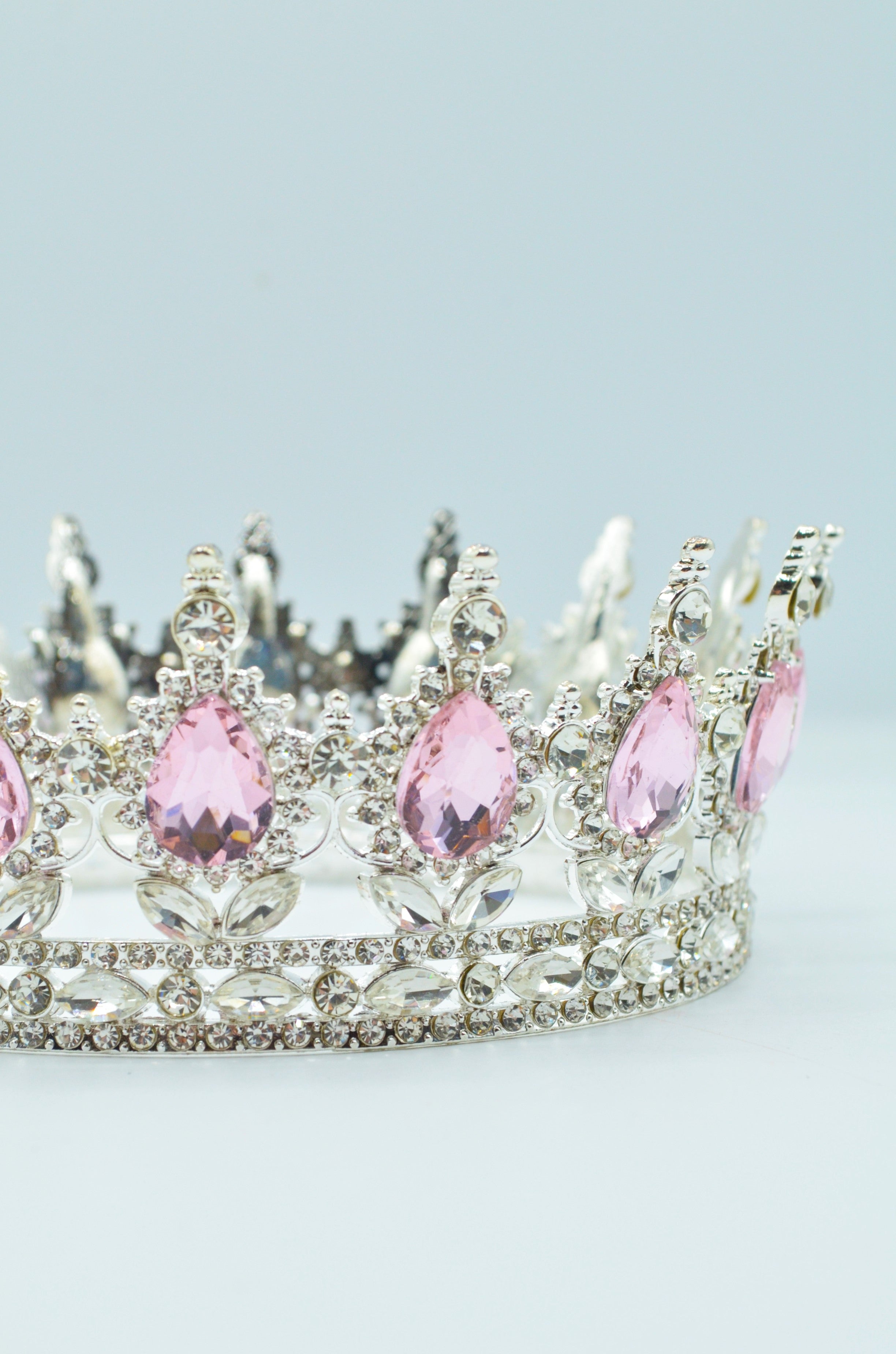 Coroana De Tort,(Diametru la baza 12cm/Inaltime 5cm)