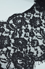 Dantela Chantilly Mai Groasa 30cm Neagra - Pret/Metru