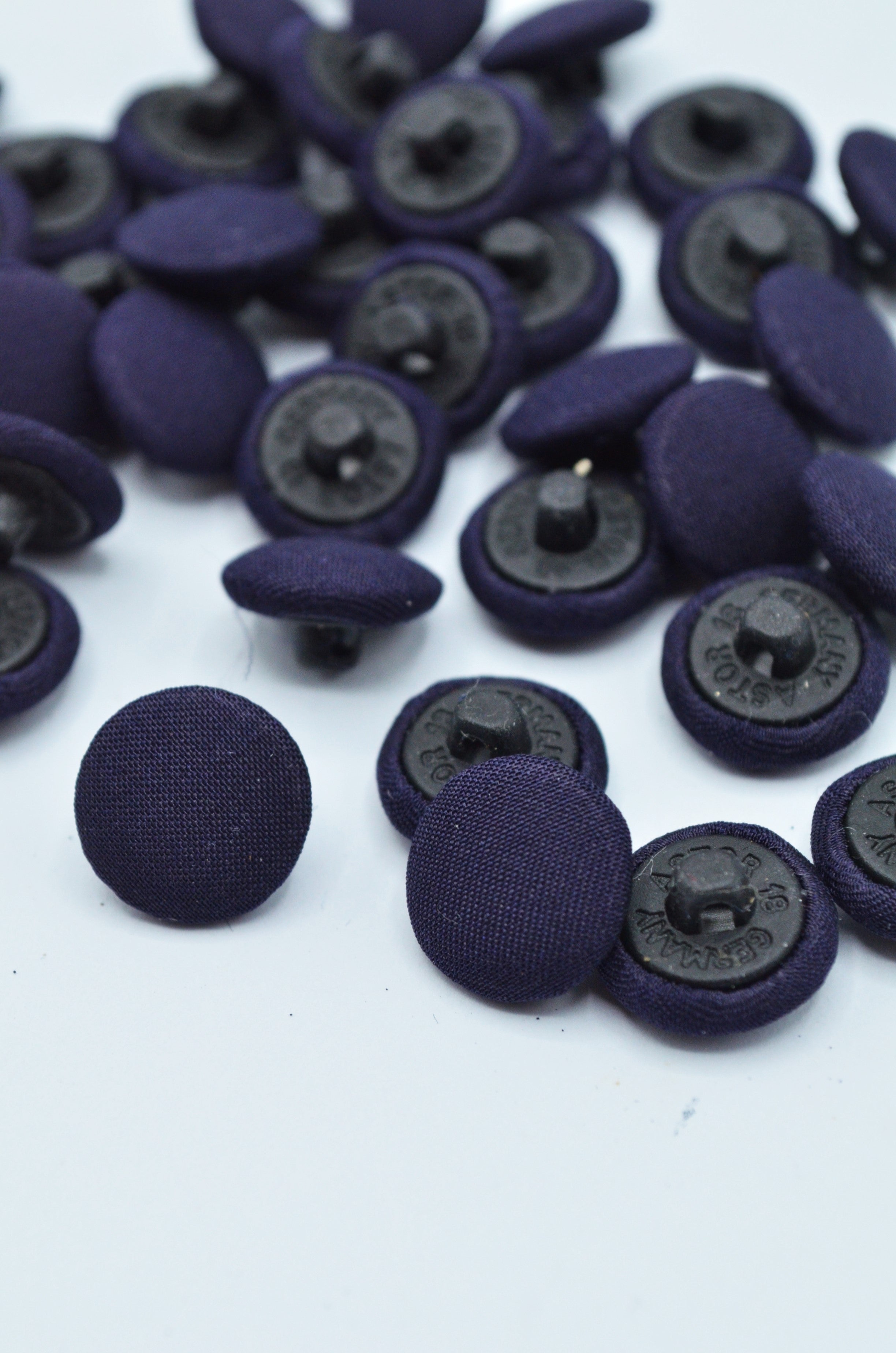 Nasturi De Imbracat 11mm - Mov Inchis