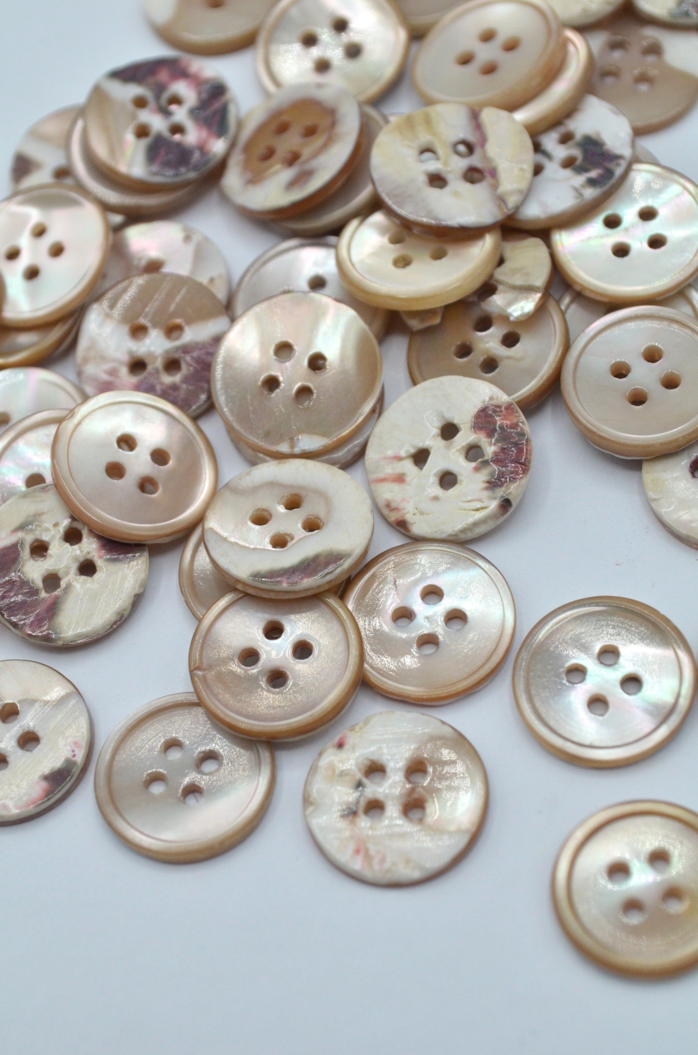 Nasturi Din Sidef 13mm