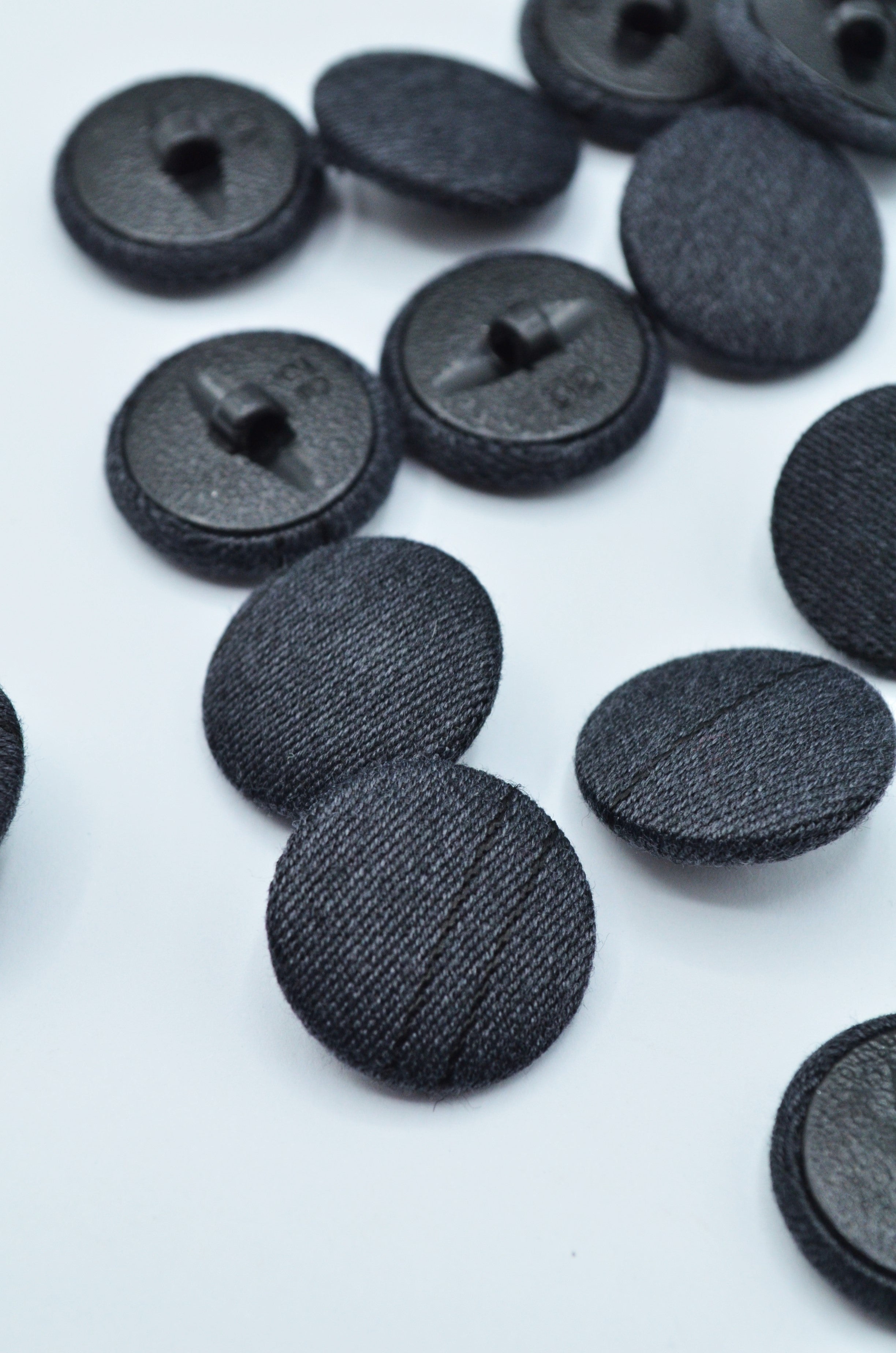 Nasturi De Imbracat 20mm - Gri