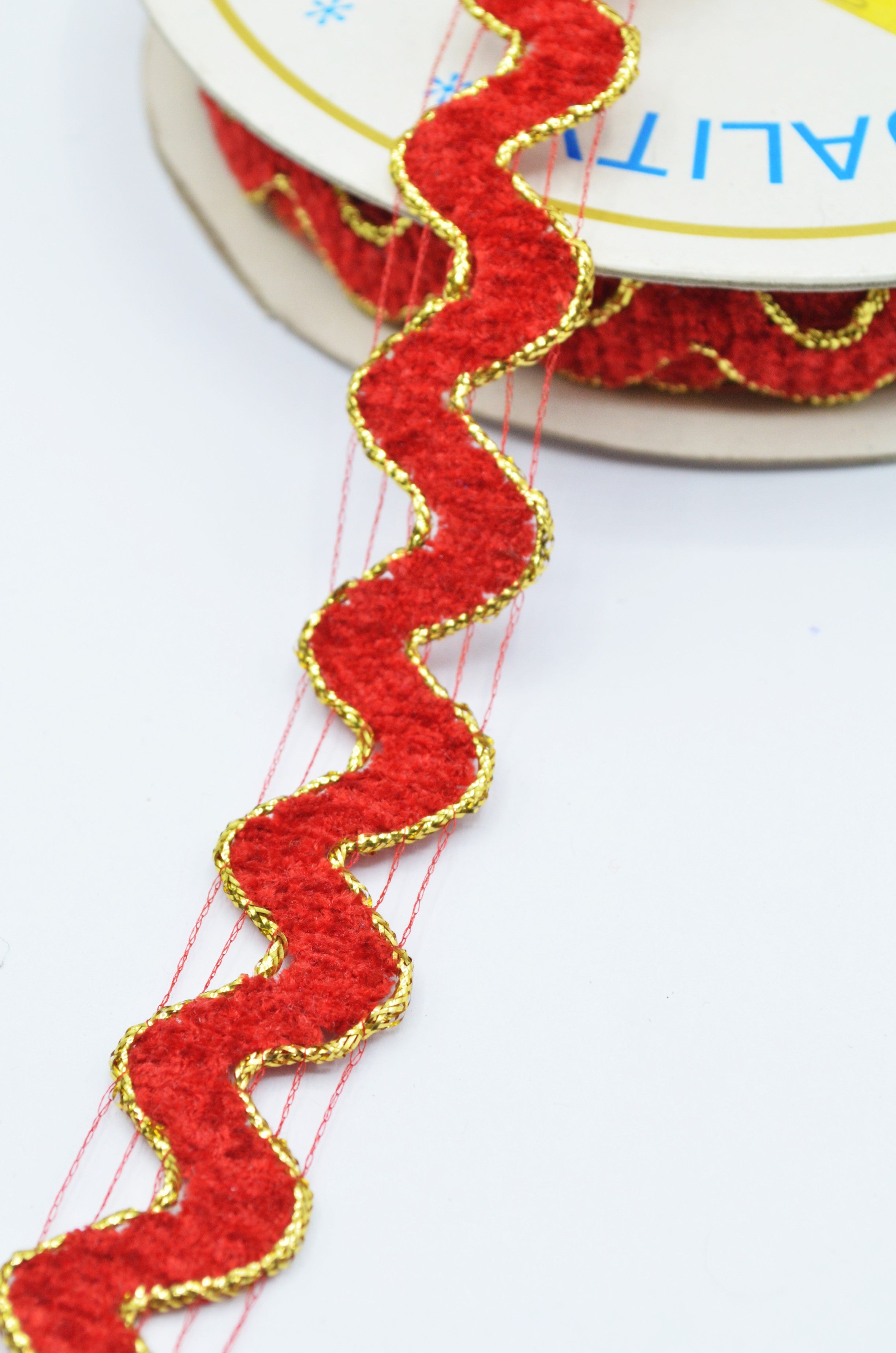 Pasmanterie Zig-Zag 23mm, Rosu