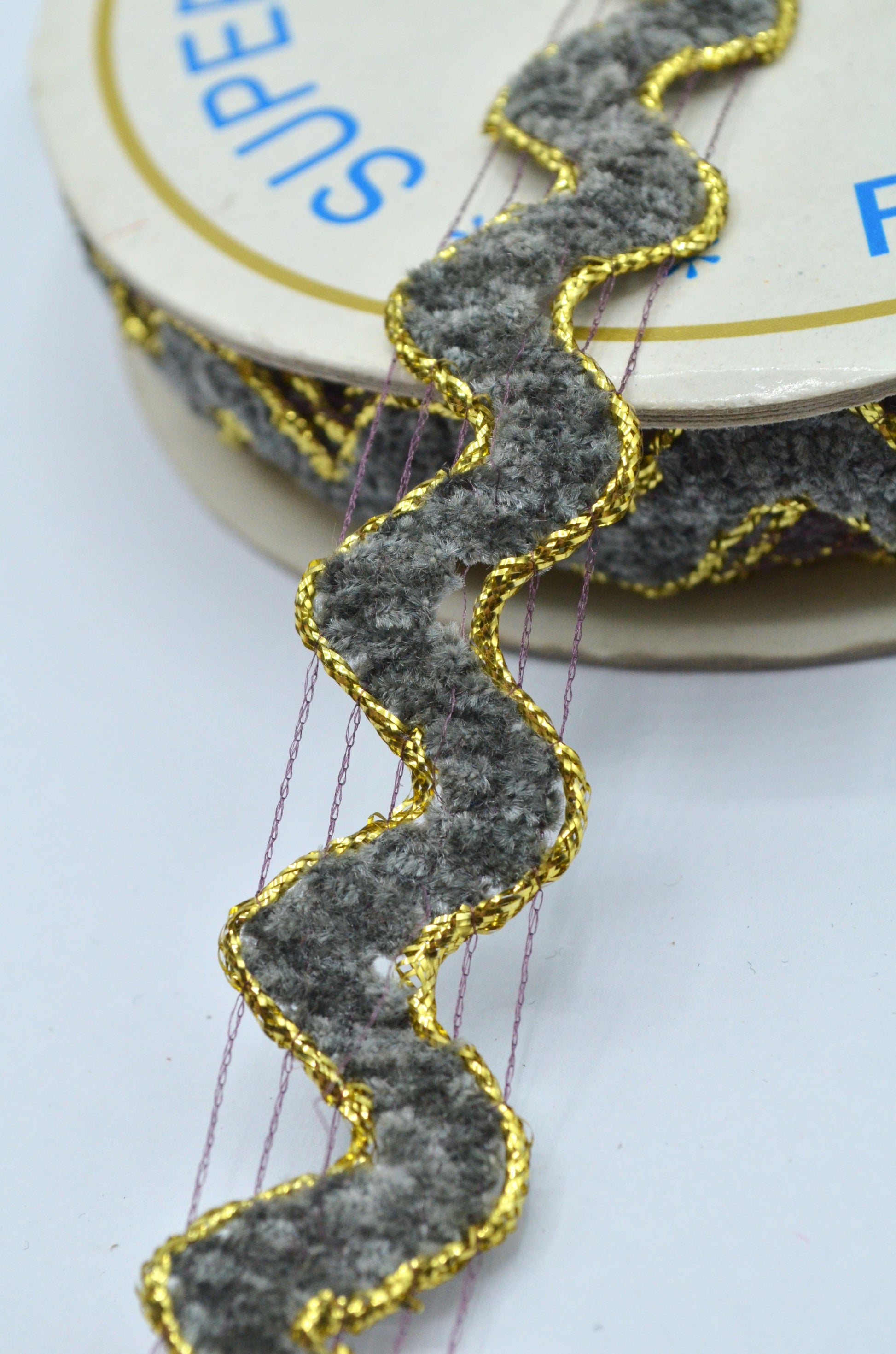 Pasmanterie Zig-Zag 23mm, Gri