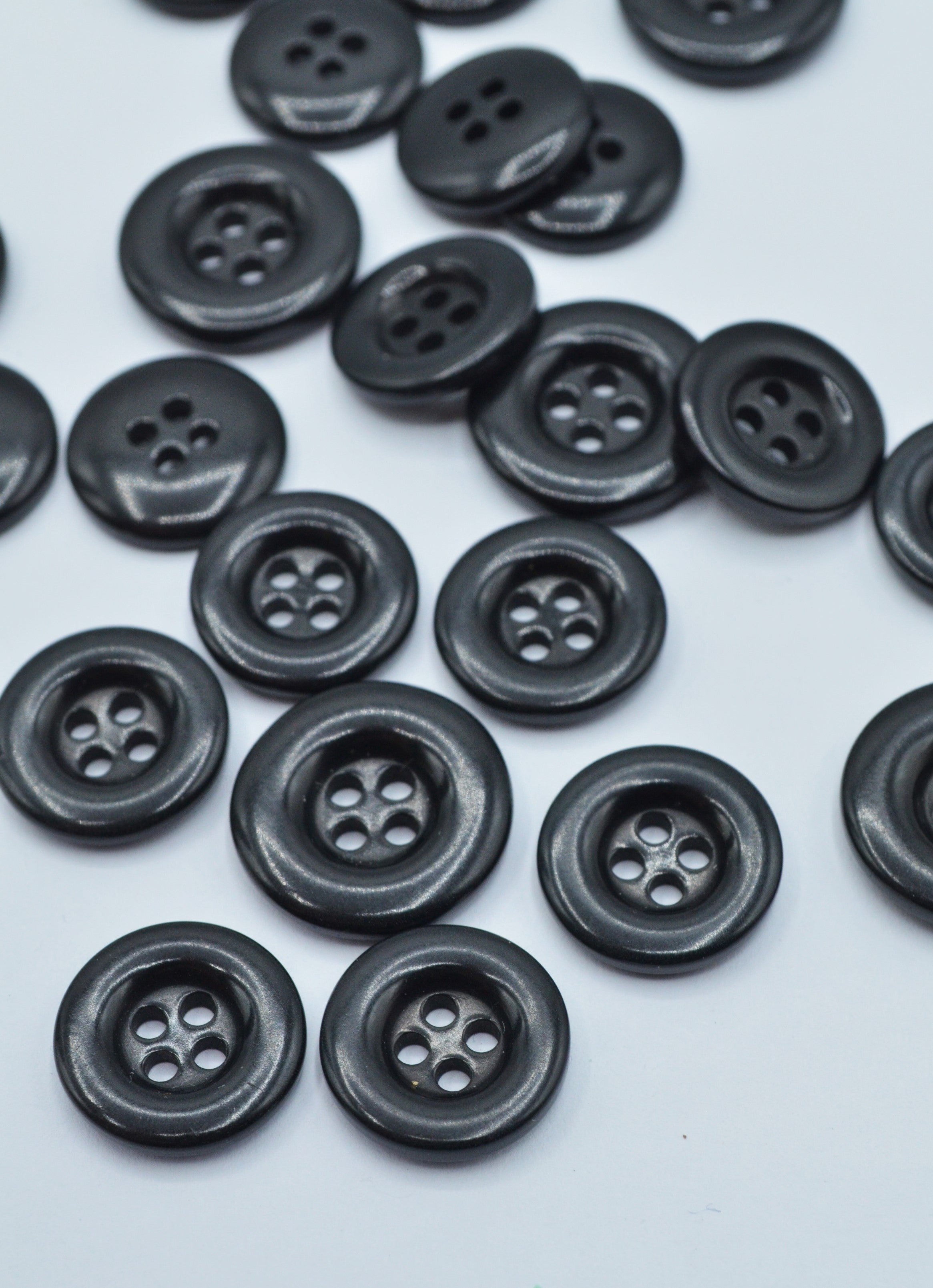 Nasturi De Plastic Negru