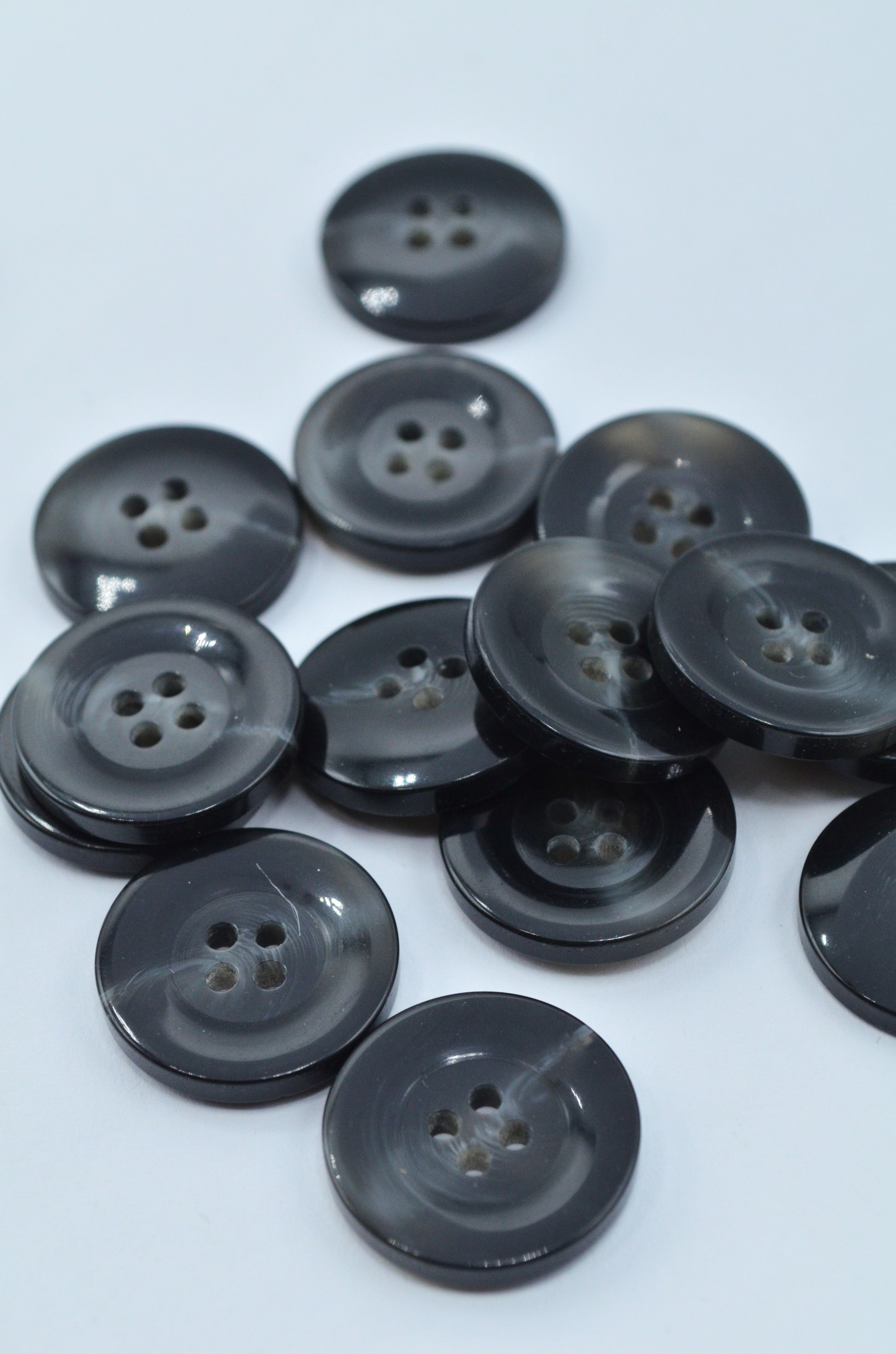 Nasturi De Plastic 22mm, Maro Inchis