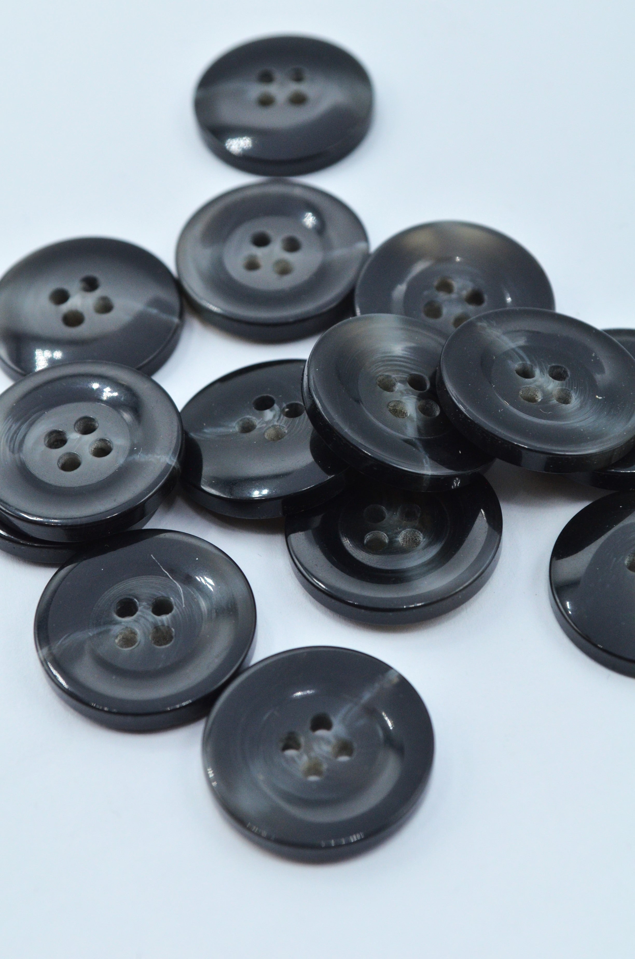 Nasturi De Plastic 22mm, Maro Inchis