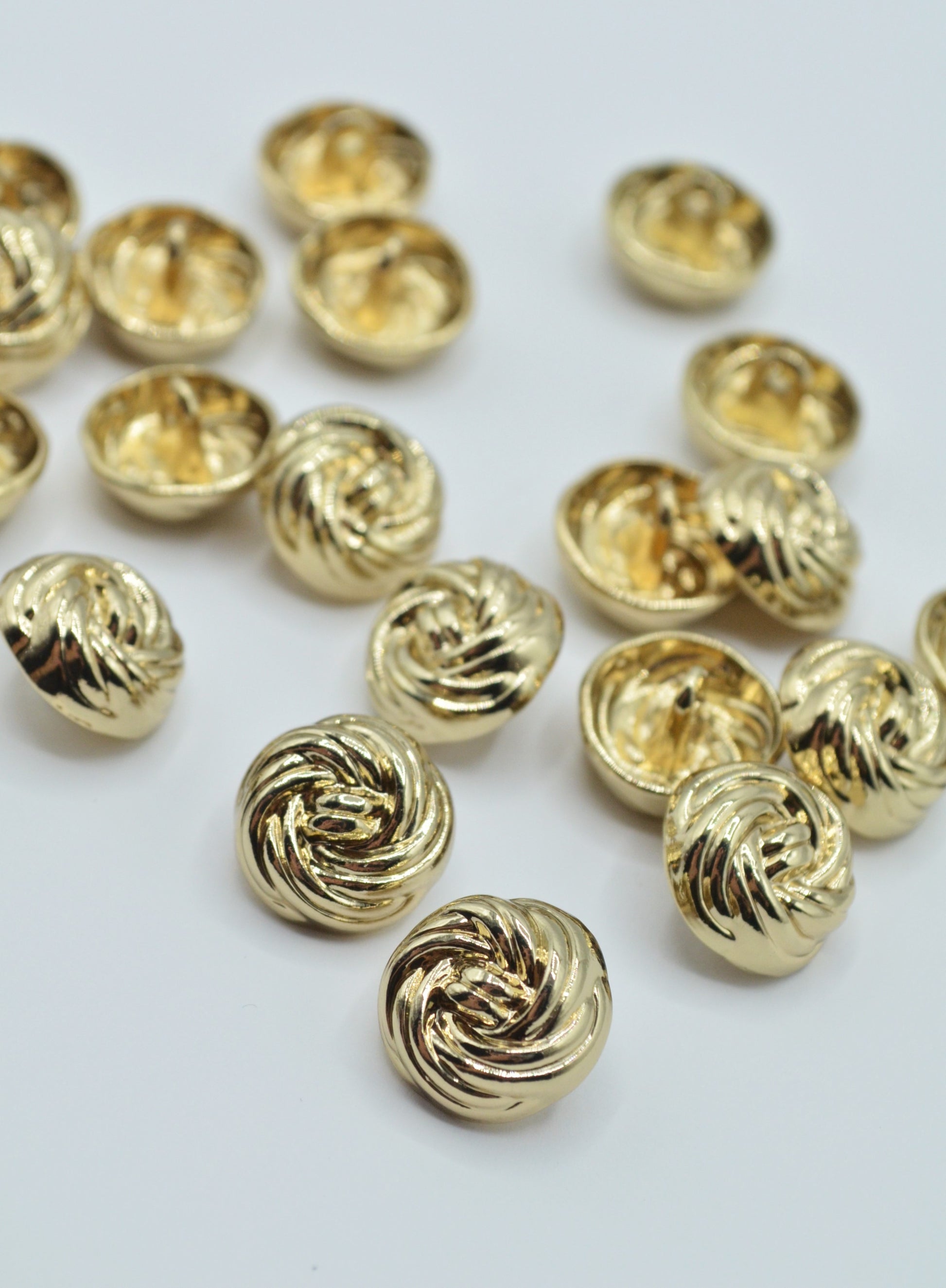 Nasturi Metalici 15mm, Aurii