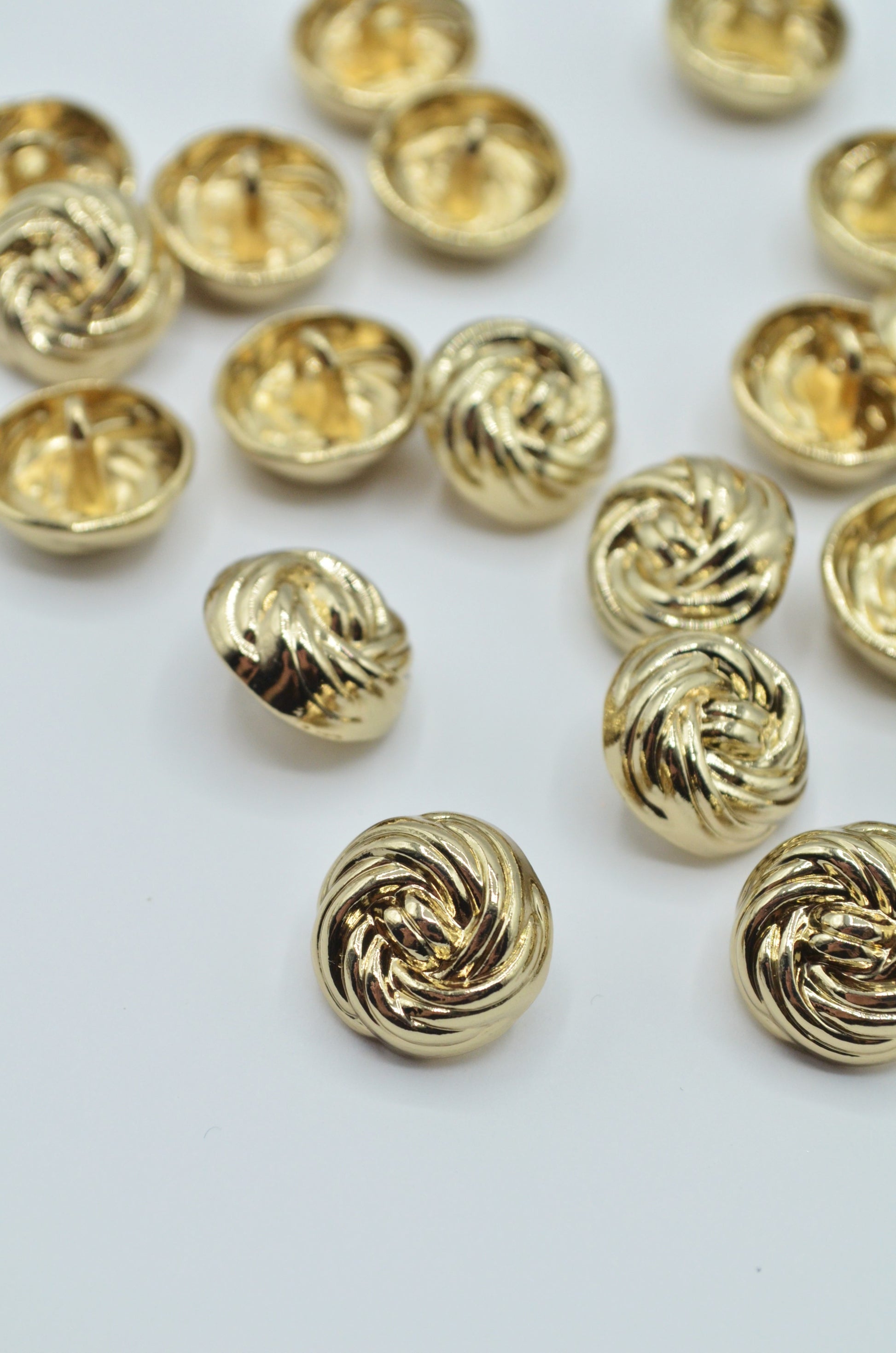 Nasturi Metalici 15mm, Aurii