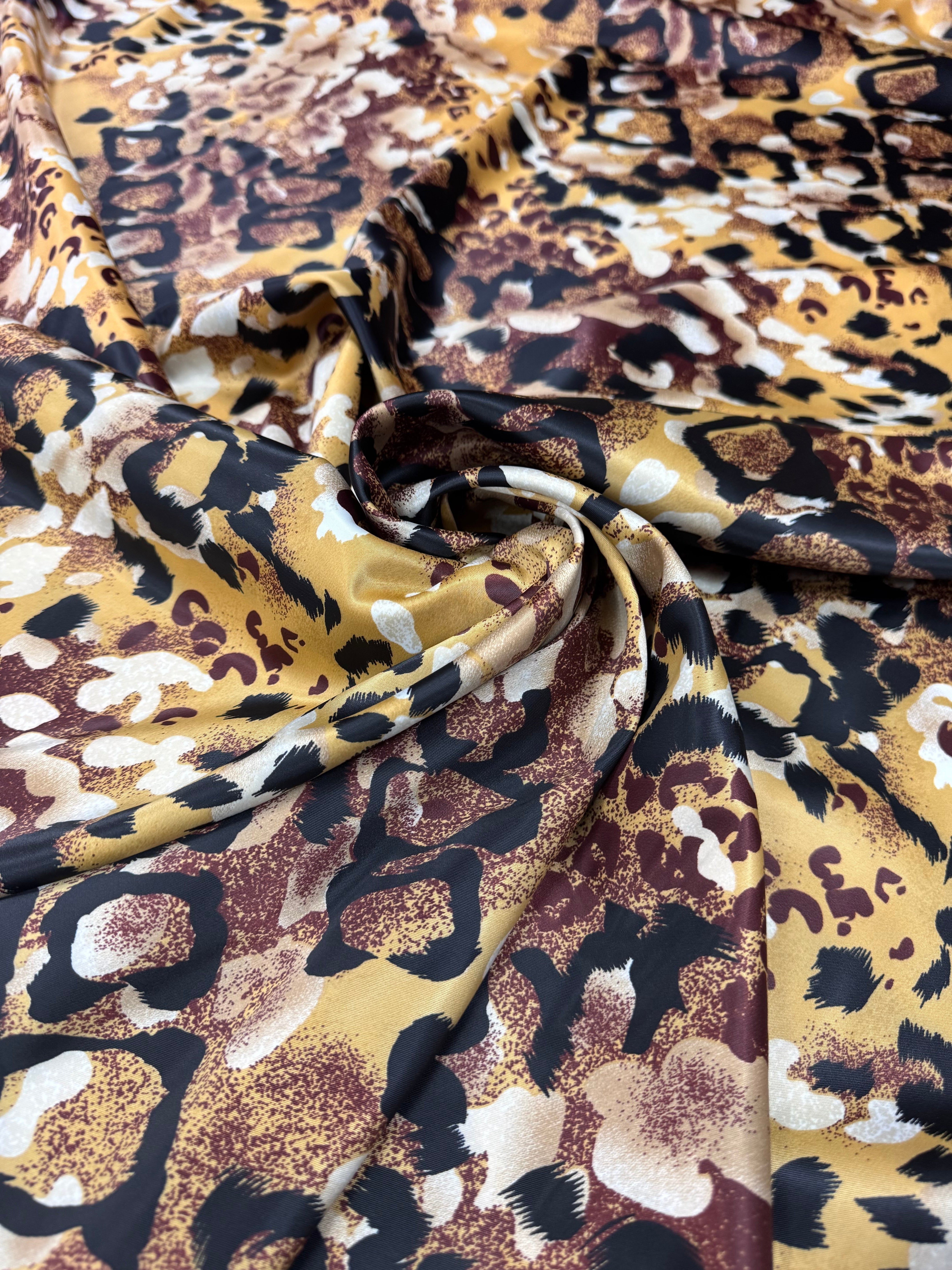 Matase Imprimata Animal Print