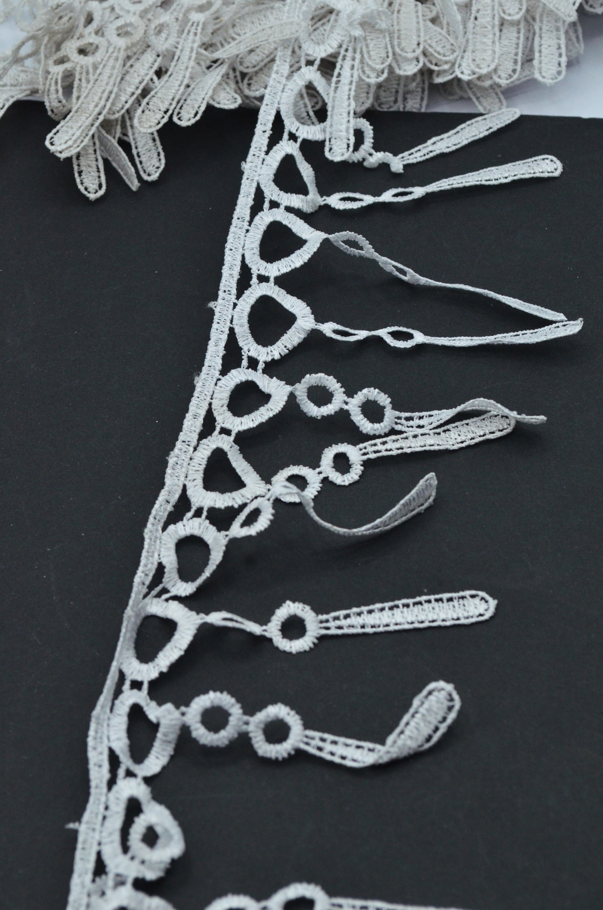 Dantela 10.50cm, Alb