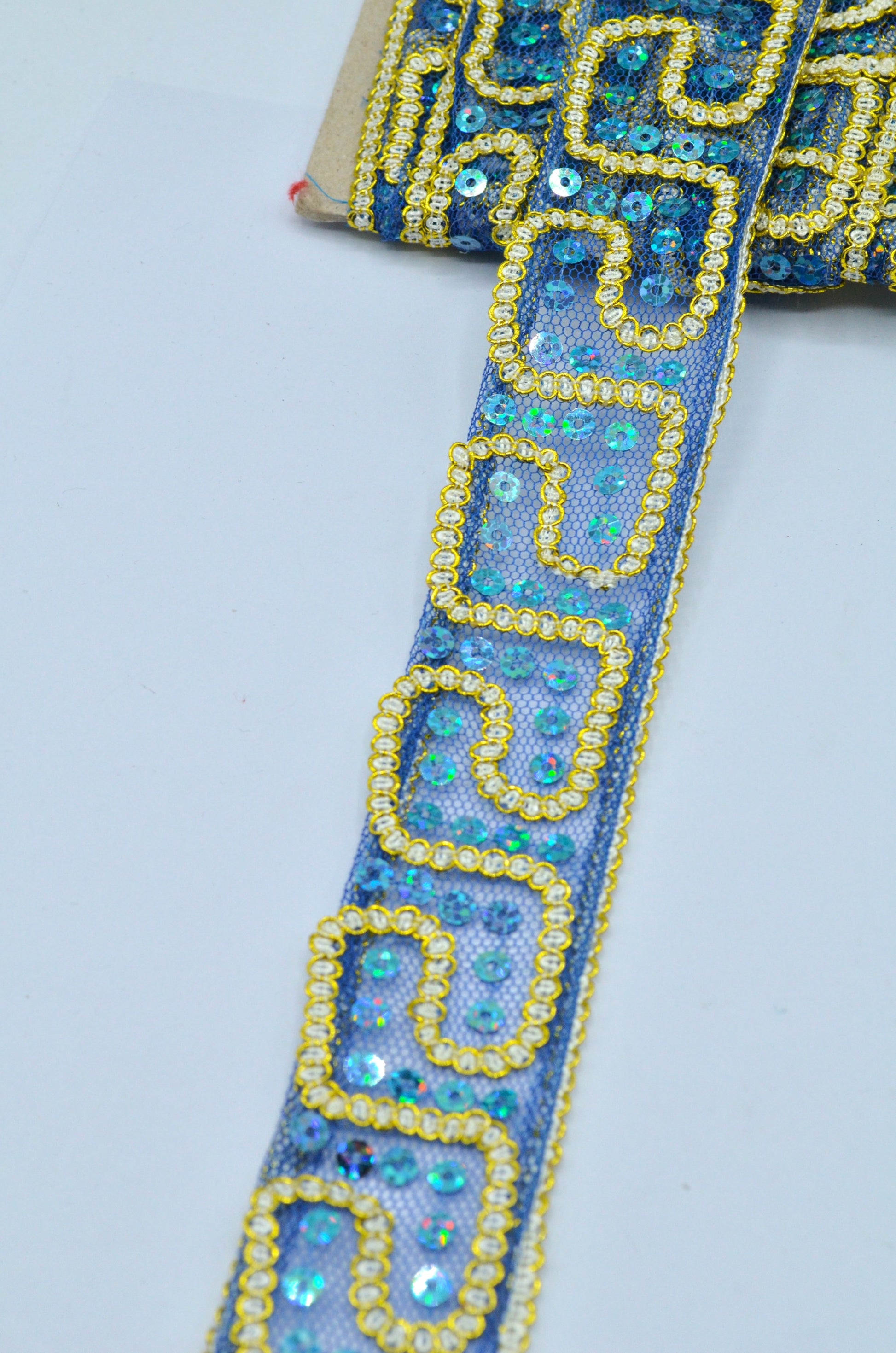 Pasmanterie Cu Paiete Si Organza 5cm, Turcoaz