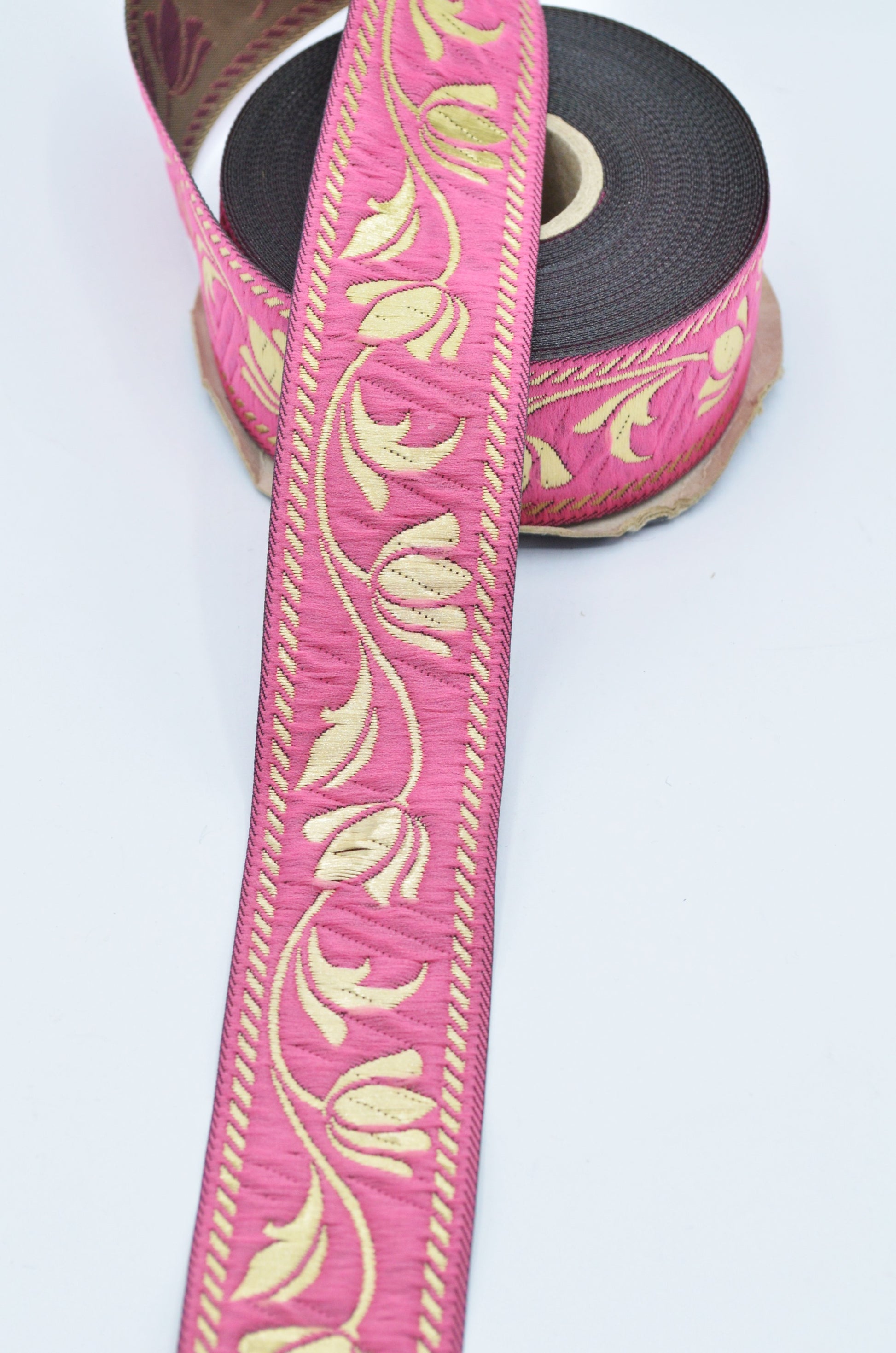 Panglica Decorativa 33mm