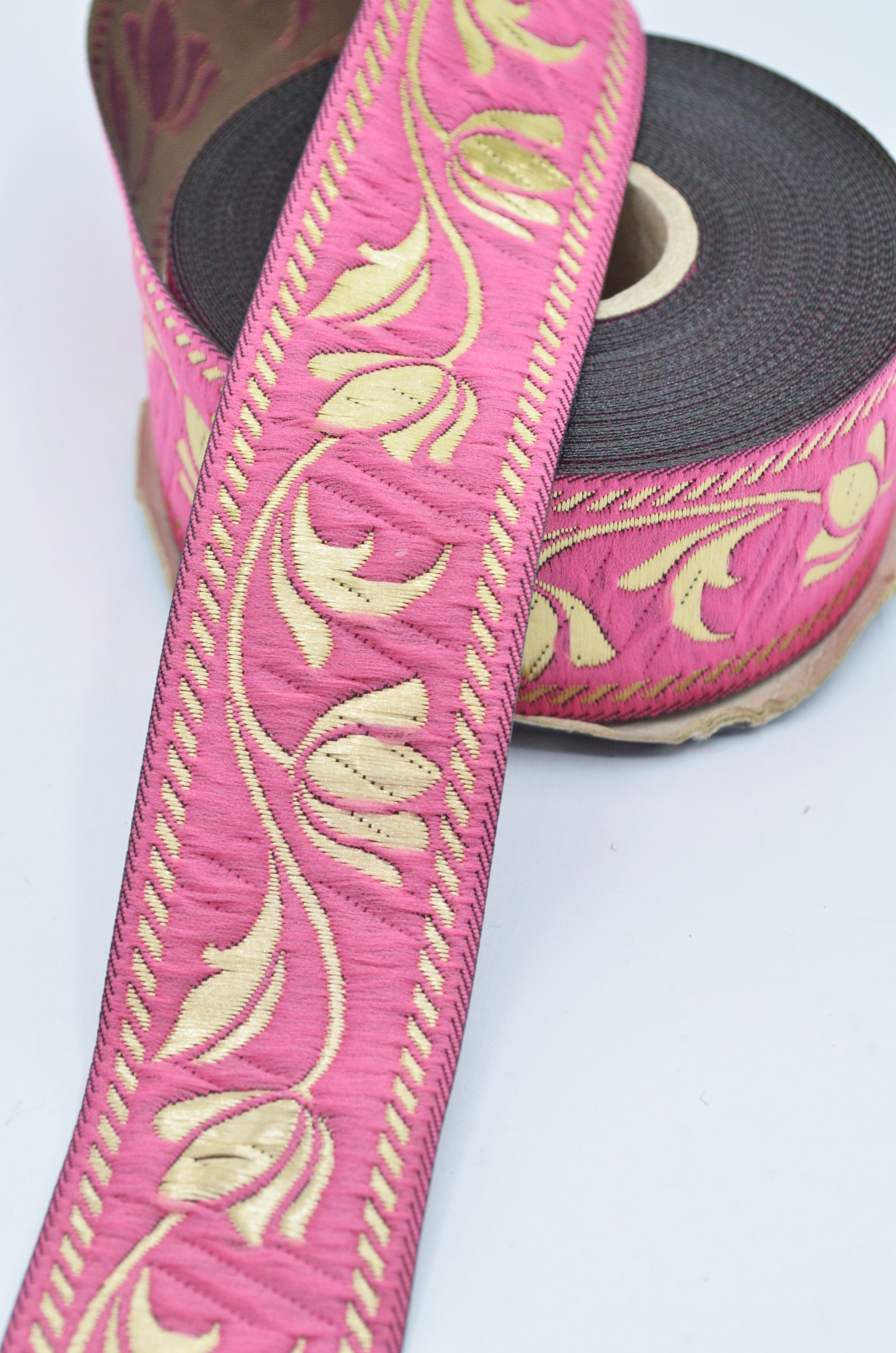 Panglica Decorativa 33mm