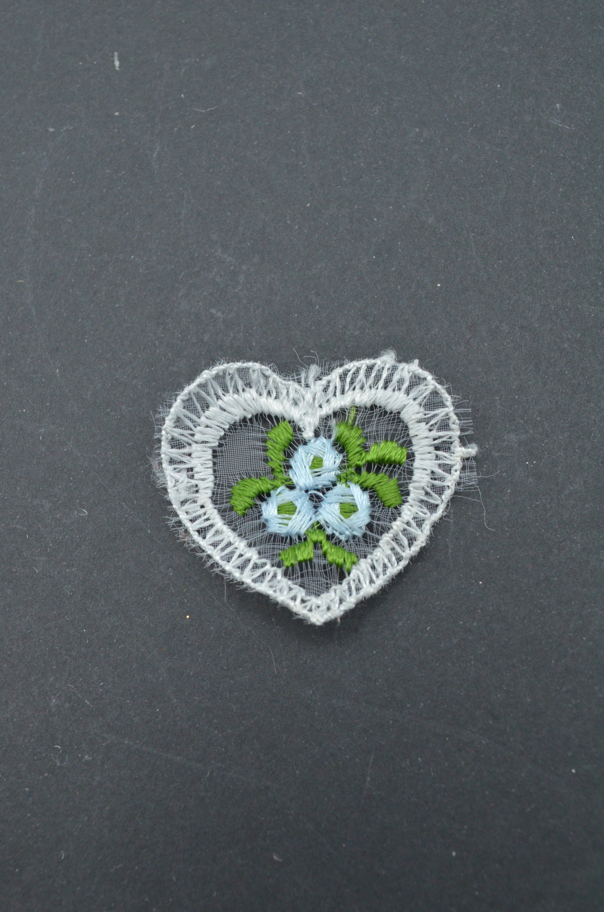 Aplicatie Brodata Inimioara 3.50x3.80cm
