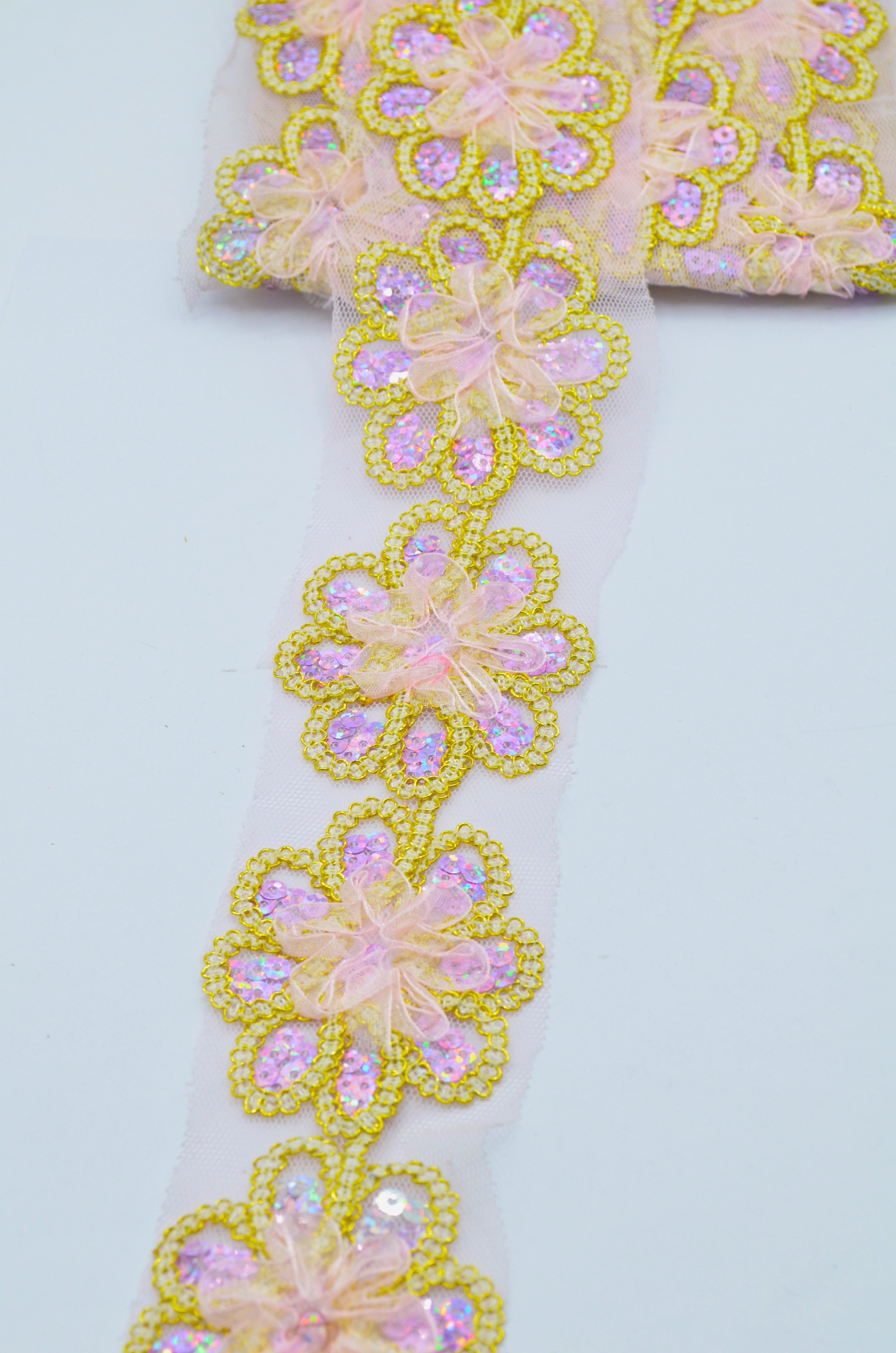 Pasmanterie Cu Paiete Pe Tull 6.50cm, Roz