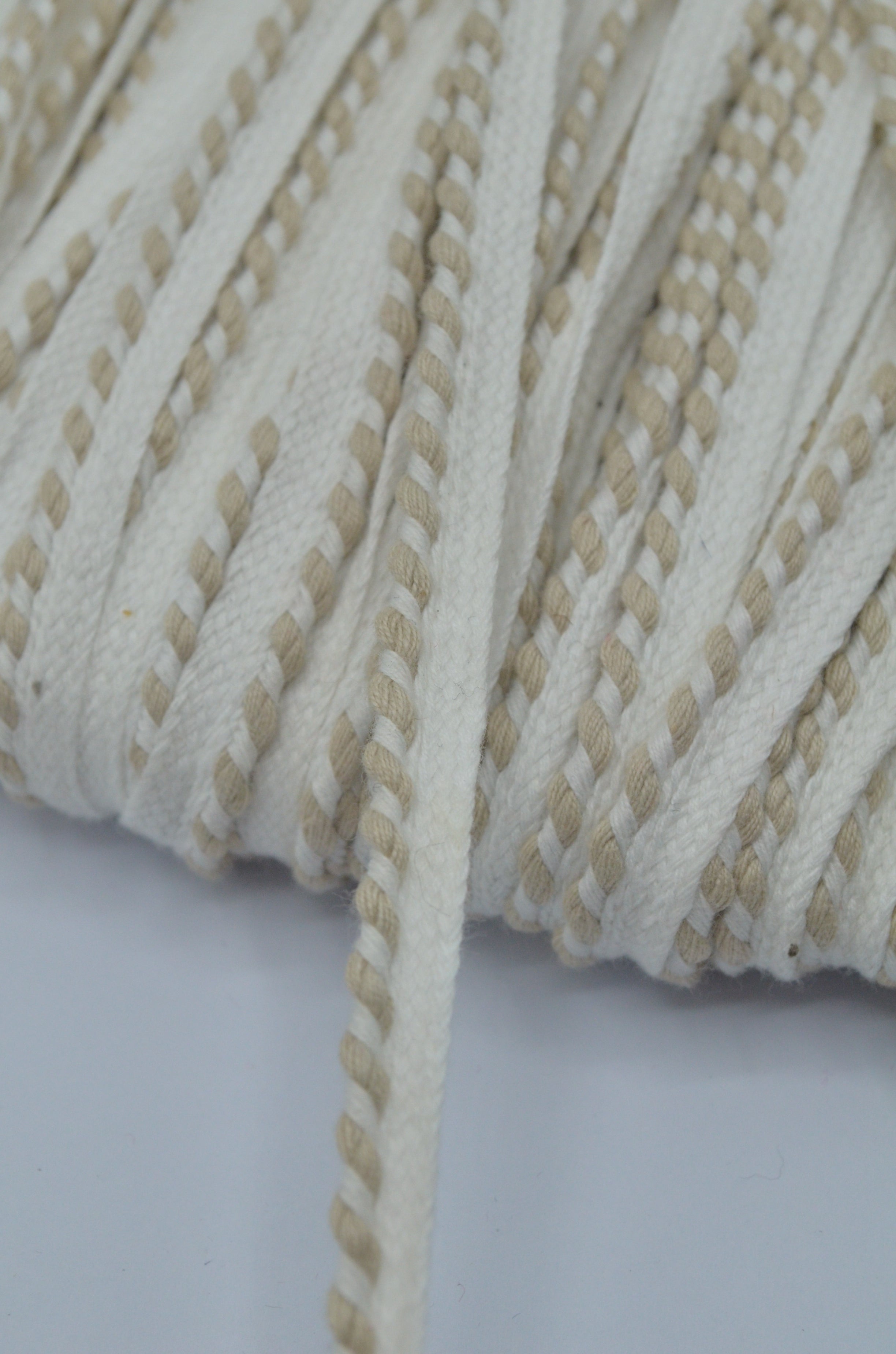 Paspoal de bumbac 9mm, Bej cu alb