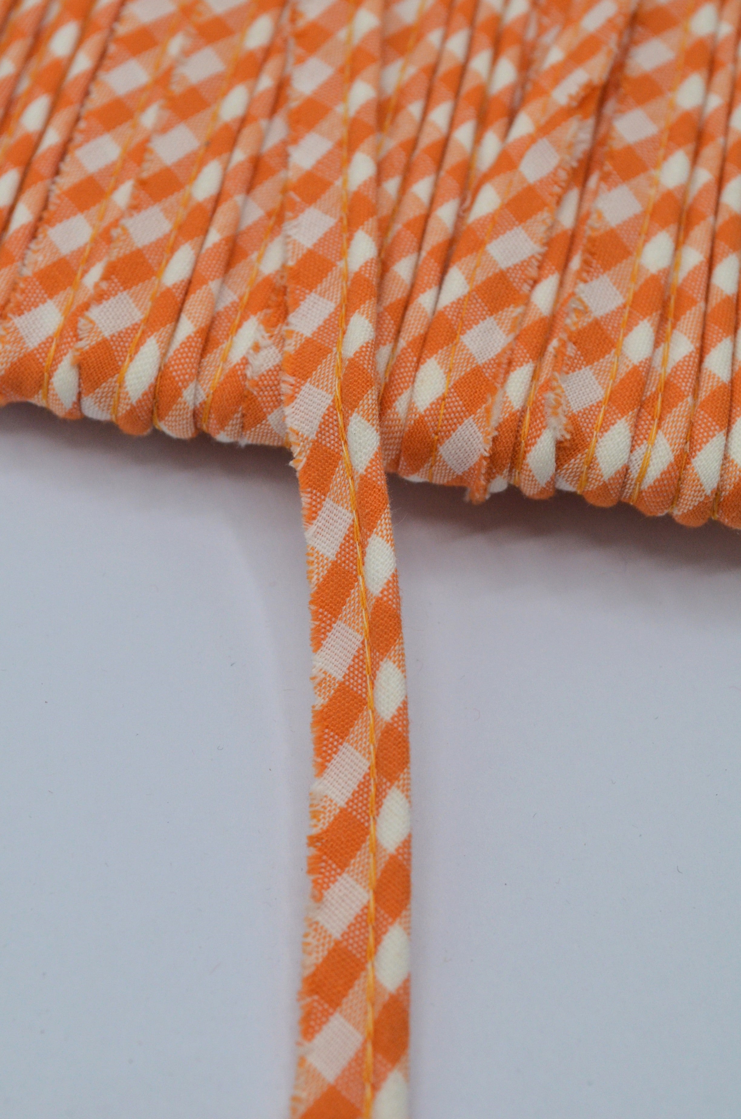 Paspoal de bumbac 10mm, Portocaliu cu Alb