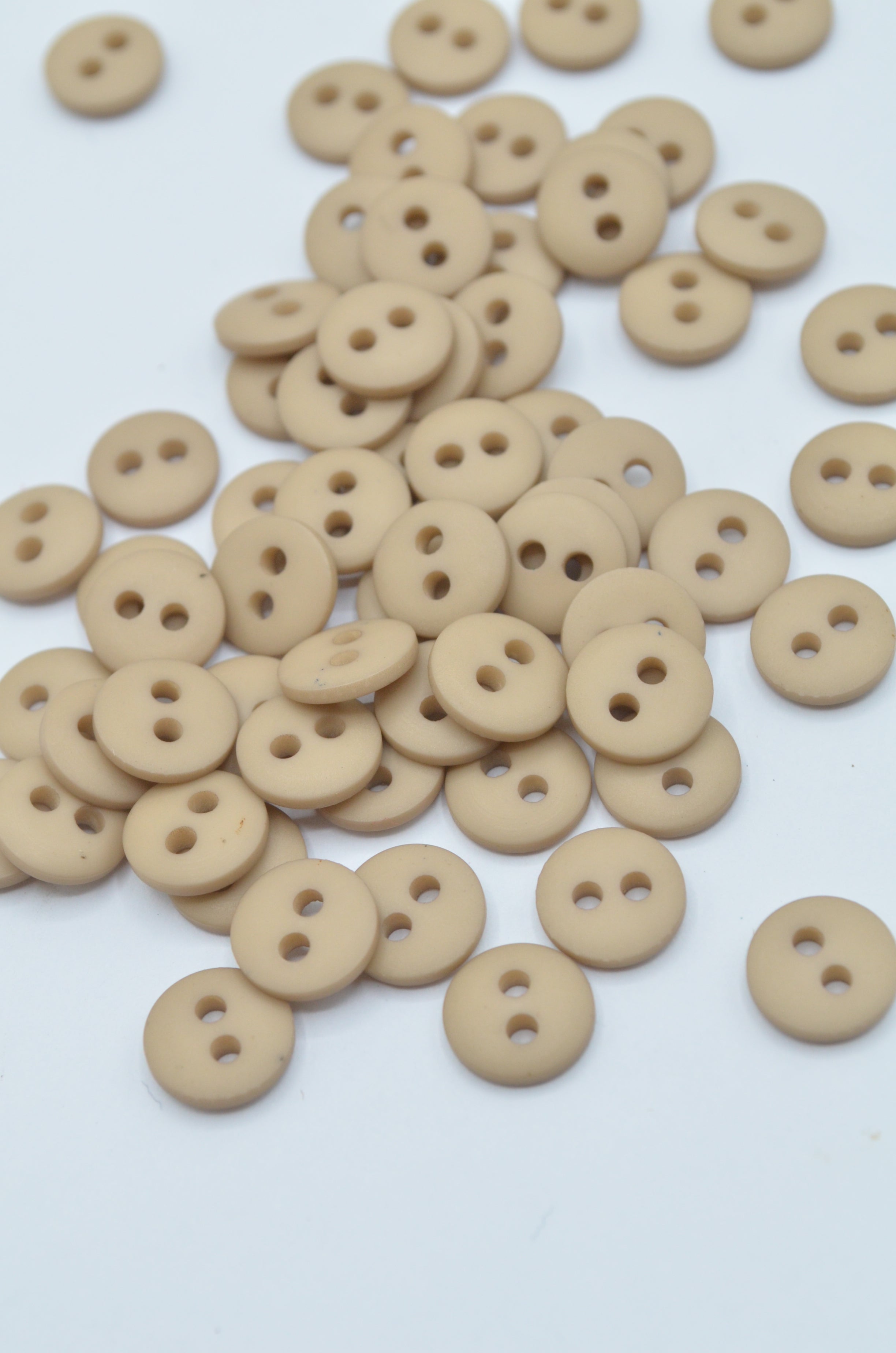 Nasturi De Plastic 9mm, Bej